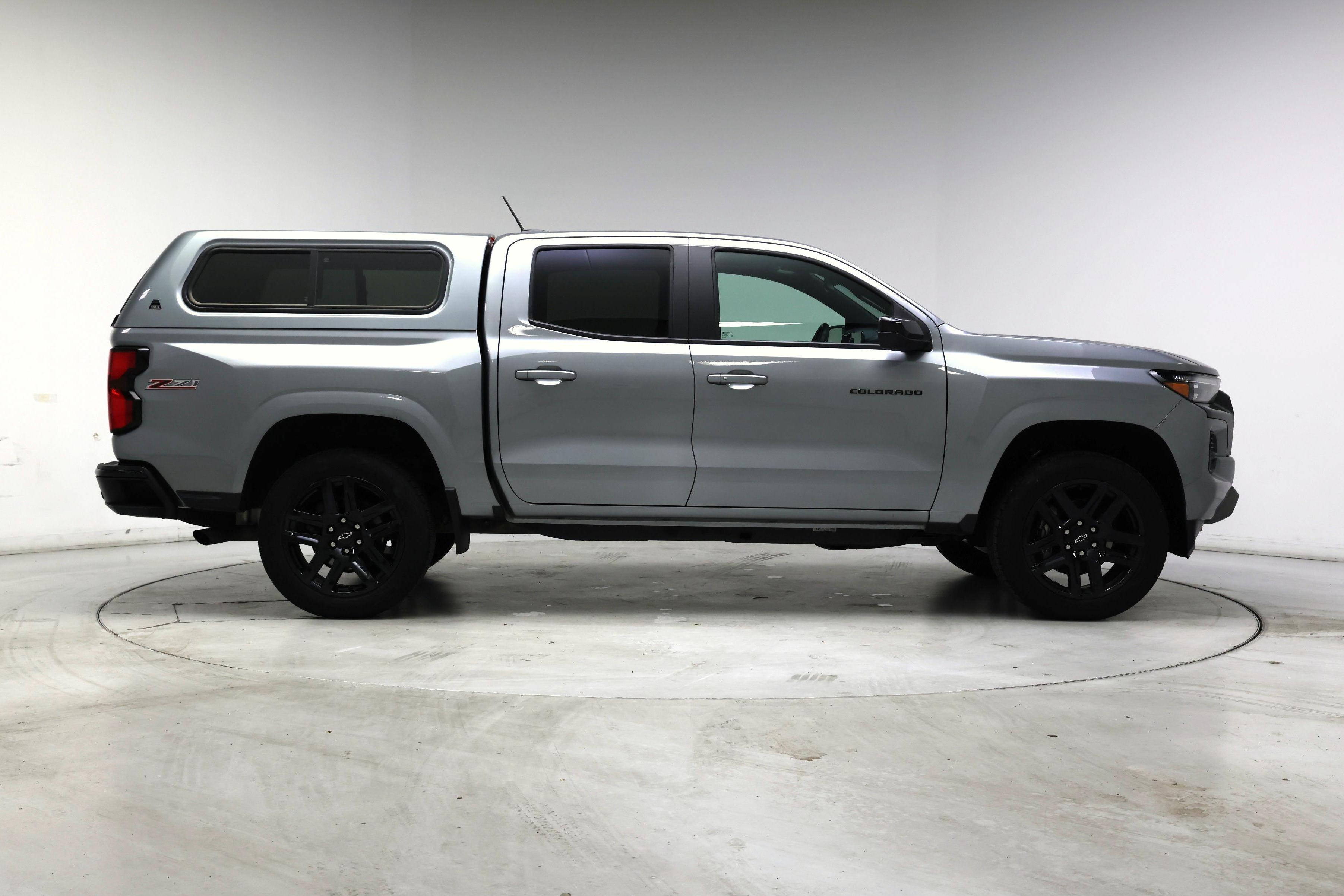 Thumbnail: 2024 Chevrolet Colorado - 7