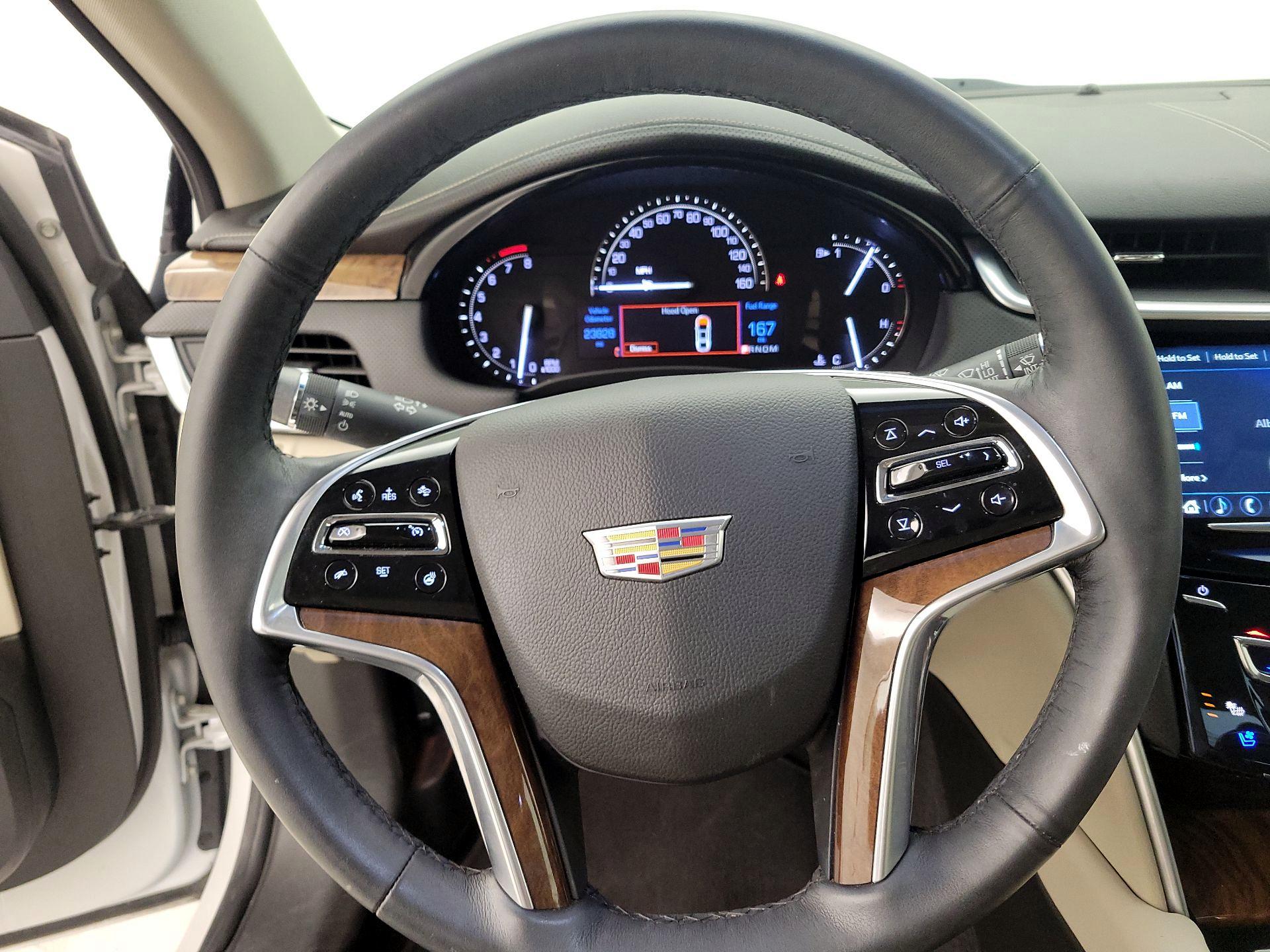 Thumbnail: 2018 Cadillac XTS - 10