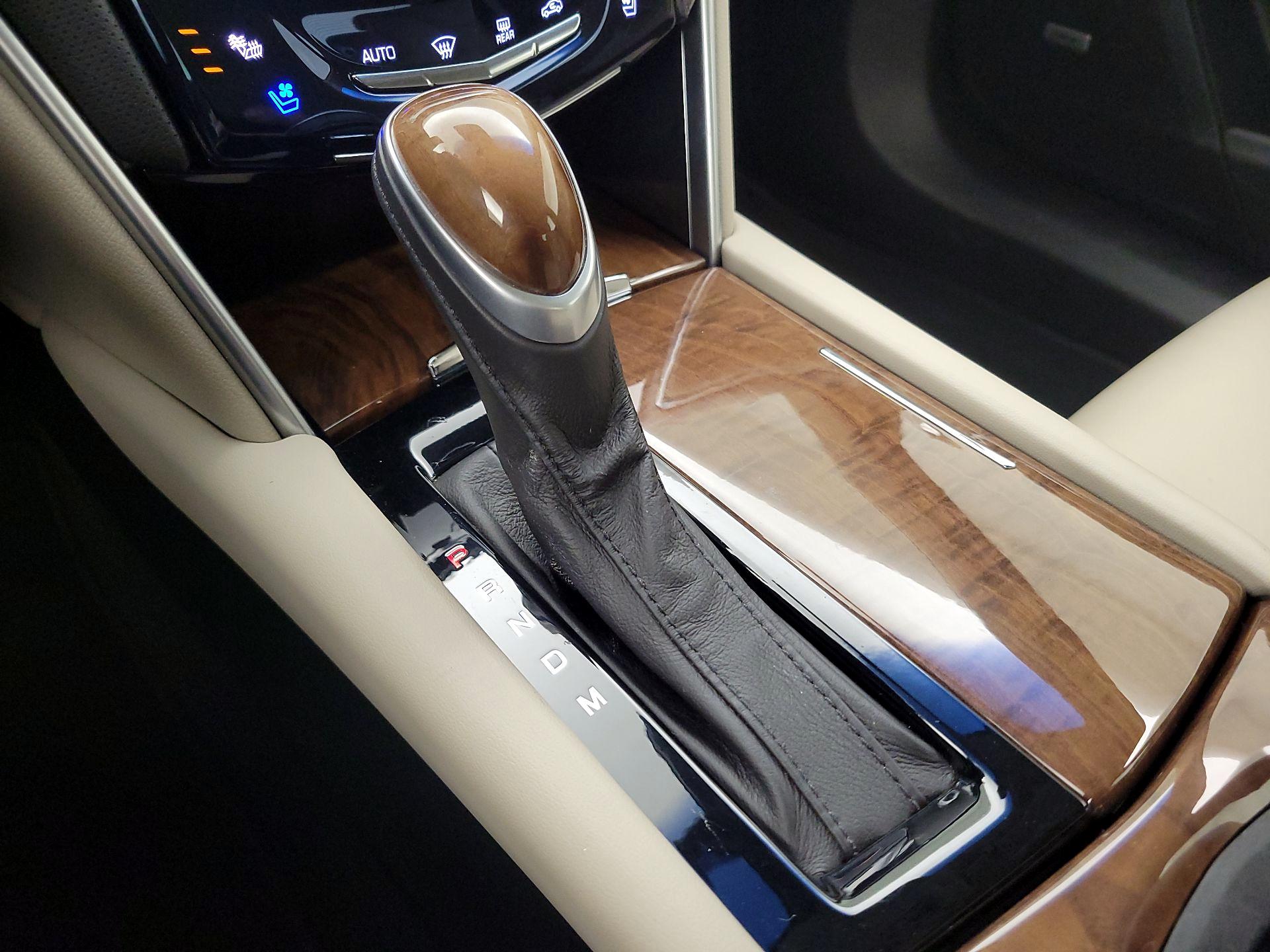 Thumbnail: 2018 Cadillac XTS - 15