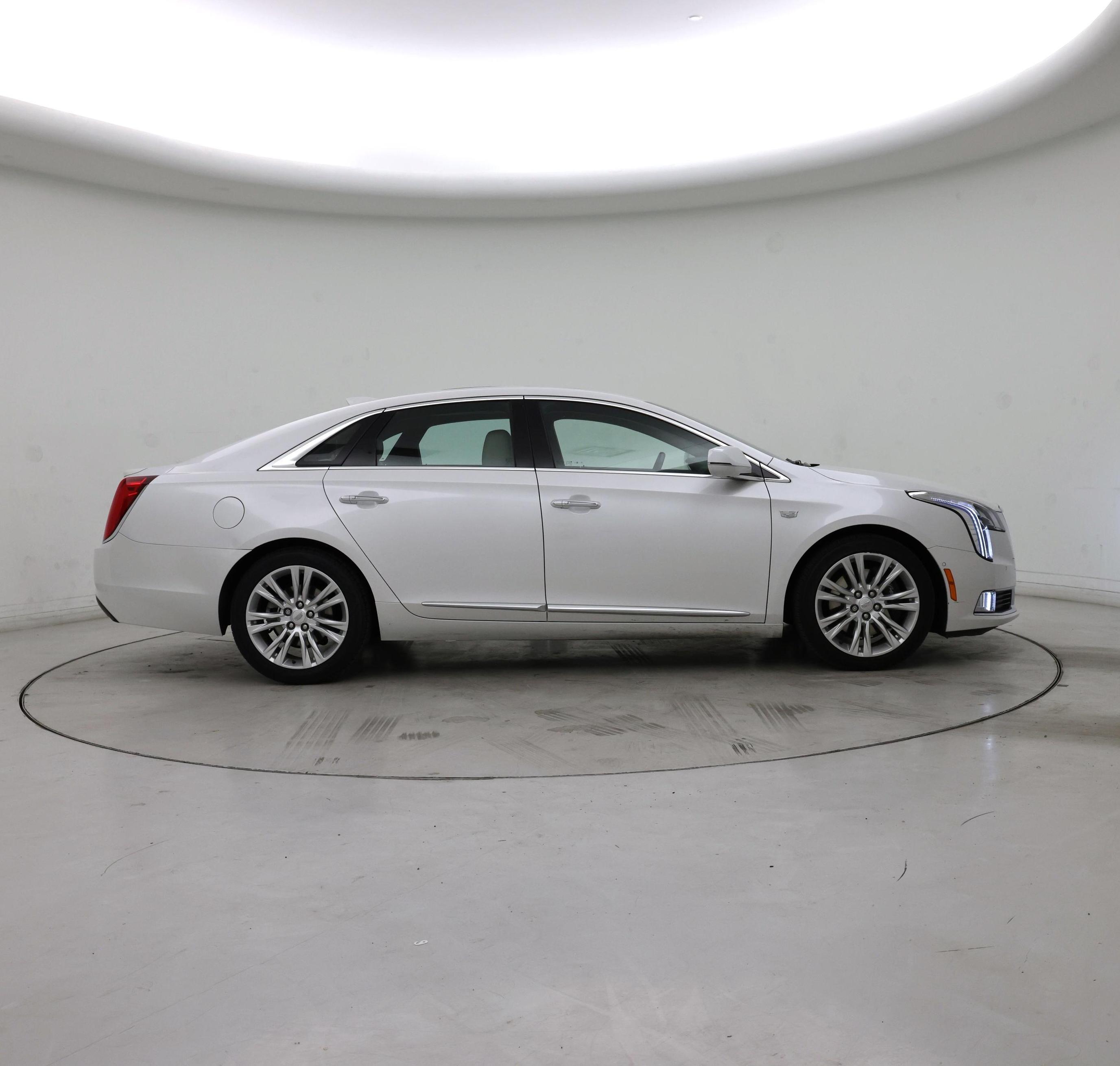 Thumbnail: 2018 Cadillac XTS - 7