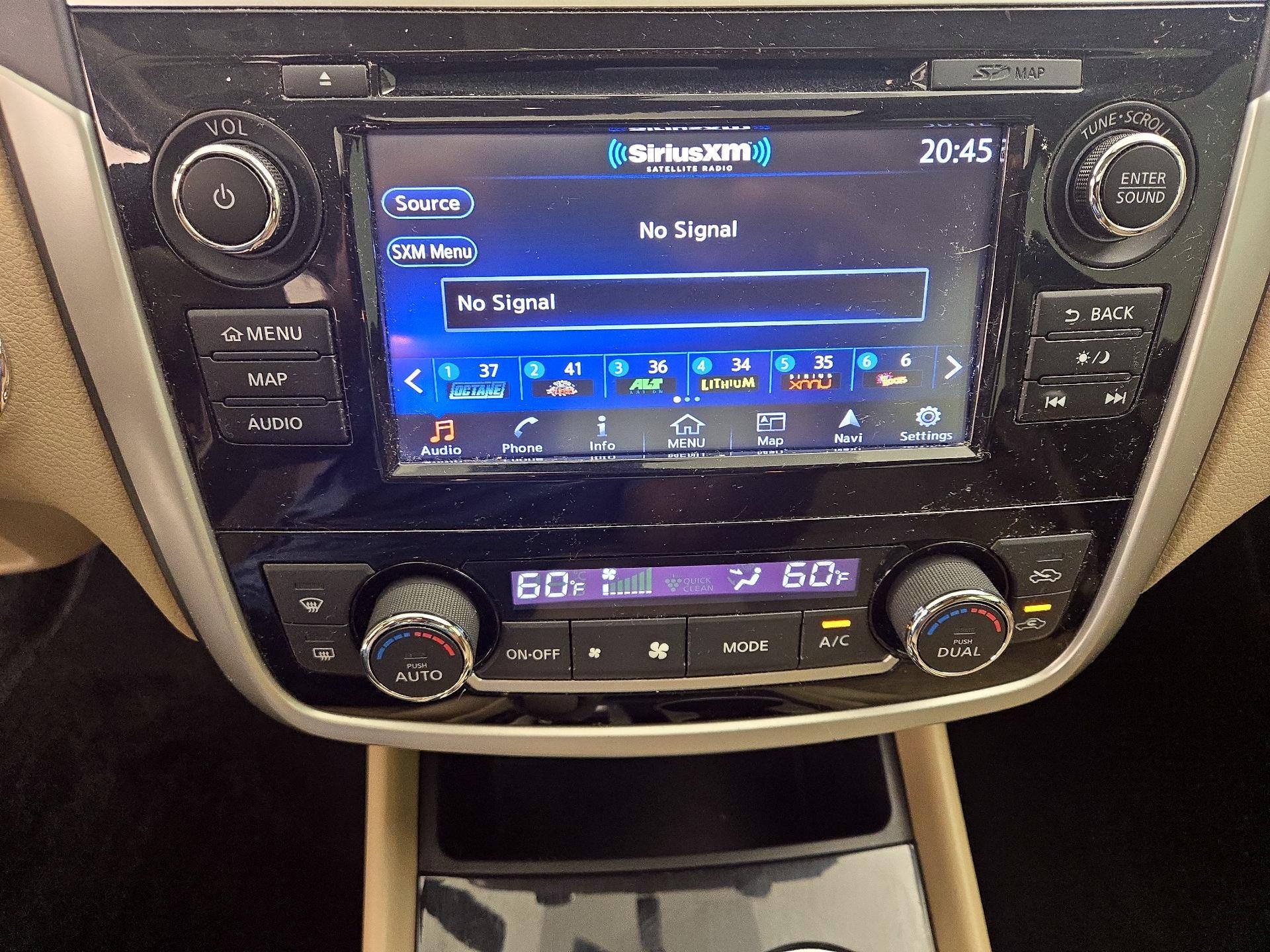 Thumbnail: 2018 Nissan Altima - 16