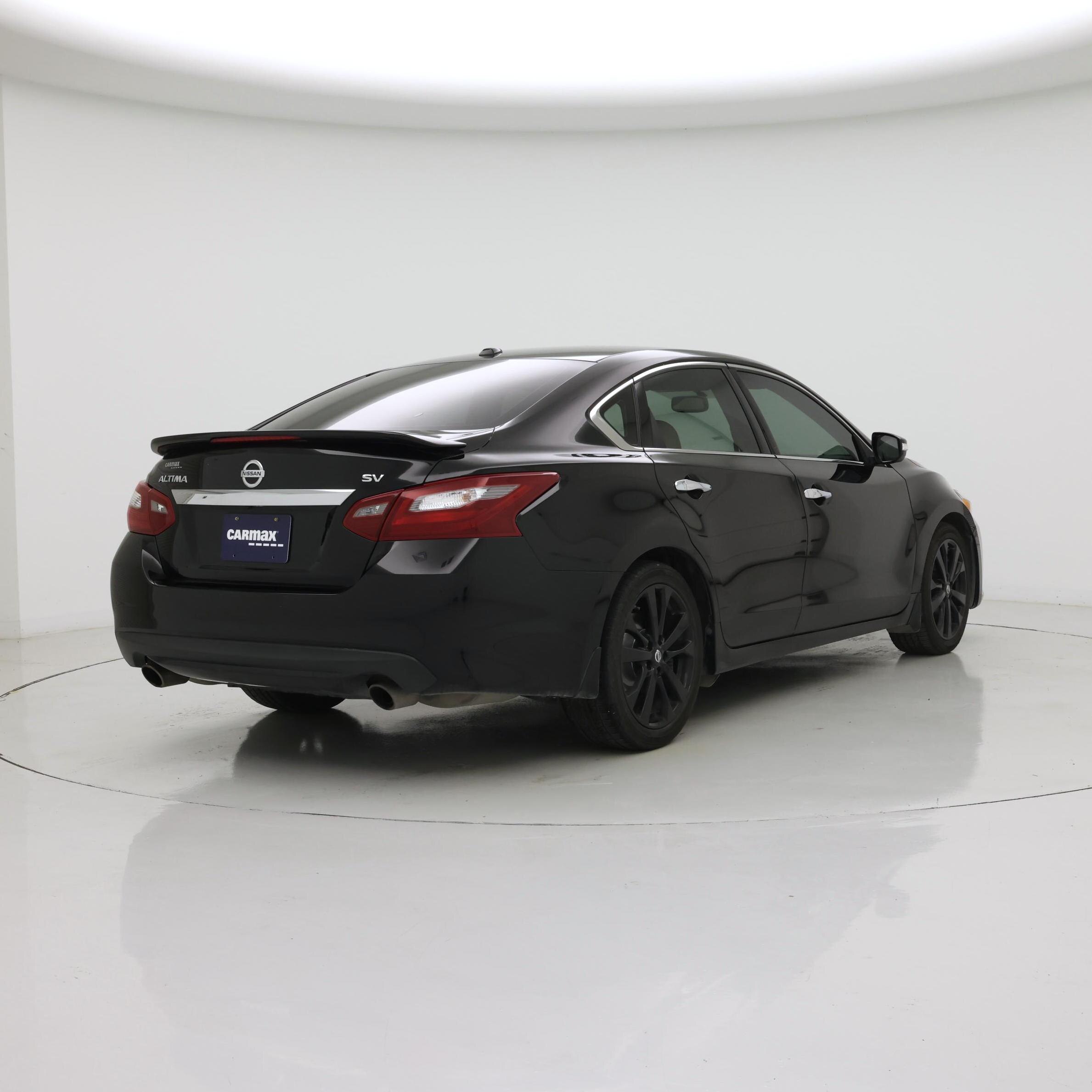 Thumbnail: 2018 Nissan Altima - 8