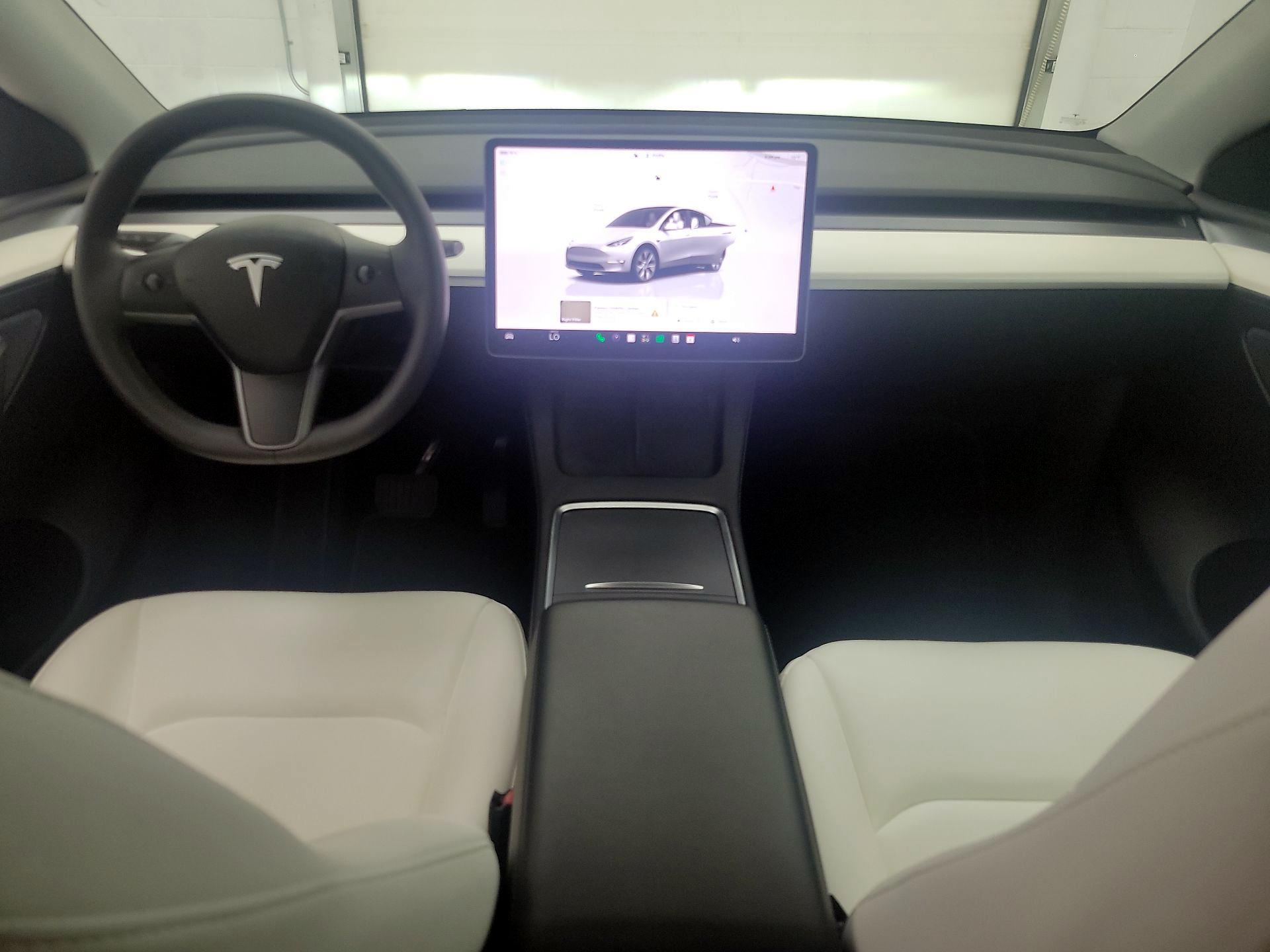 Thumbnail: 2023 Tesla Model Y - 9
