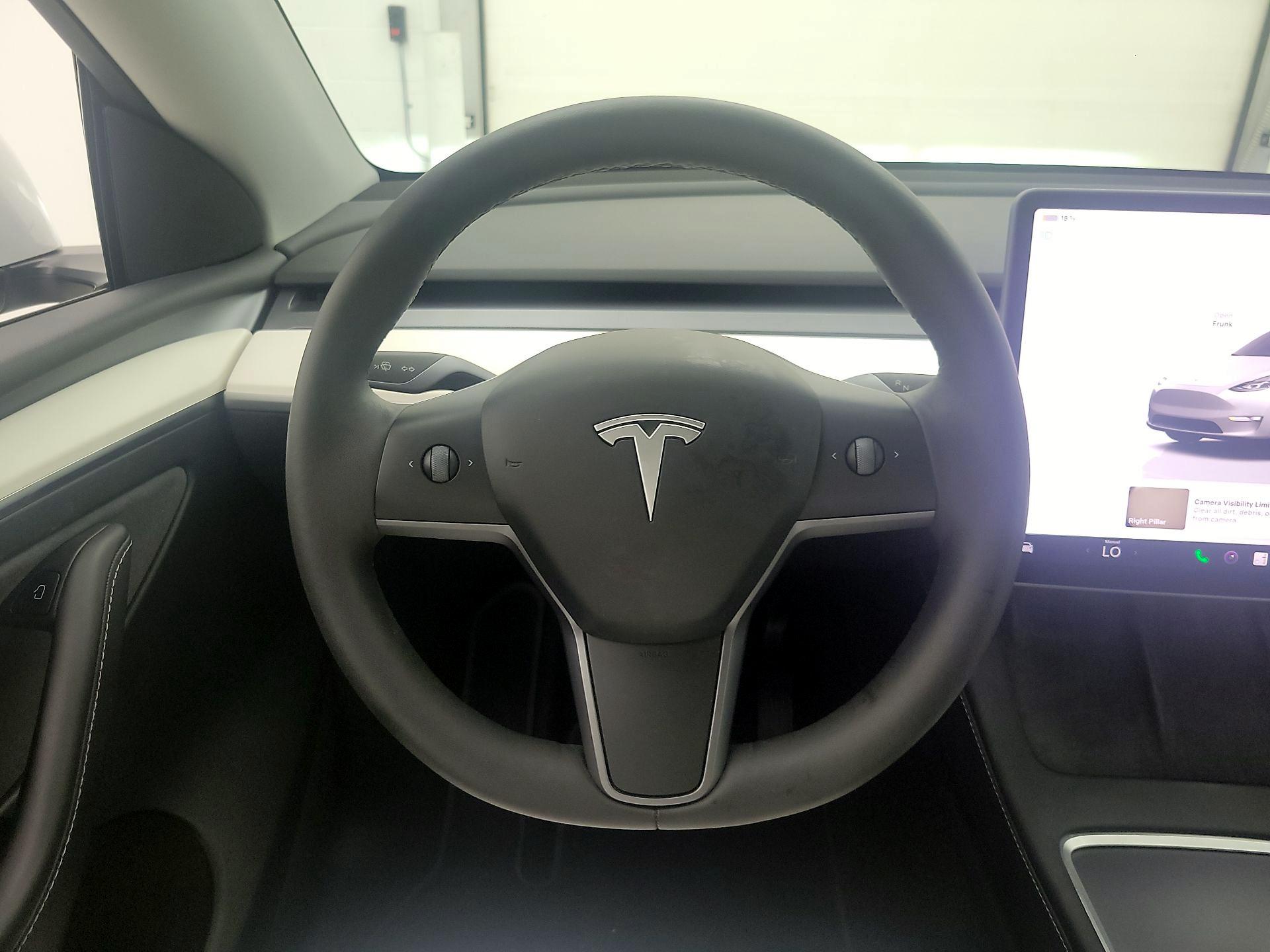 Thumbnail: 2023 Tesla Model Y - 10