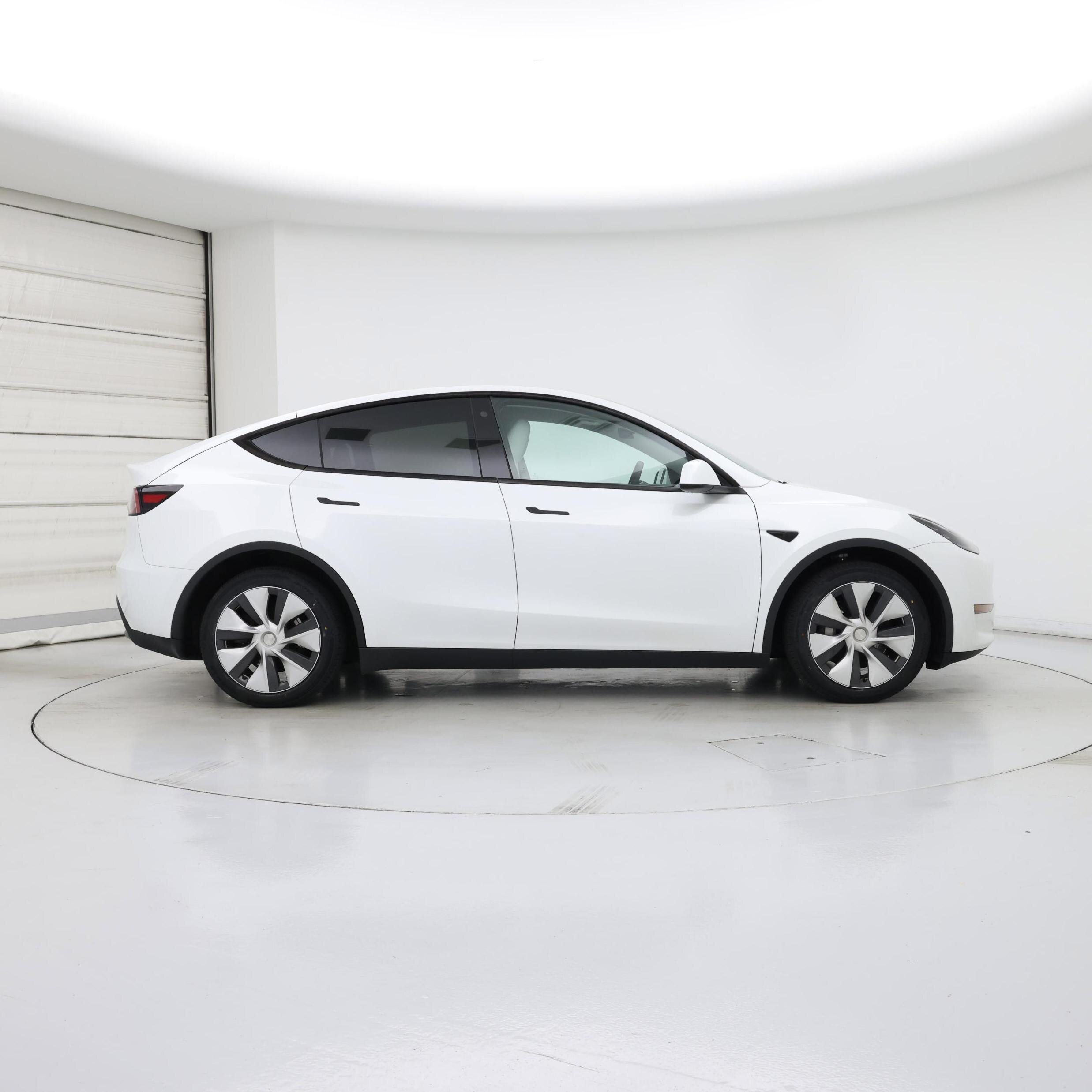 Thumbnail: 2023 Tesla Model Y - 7