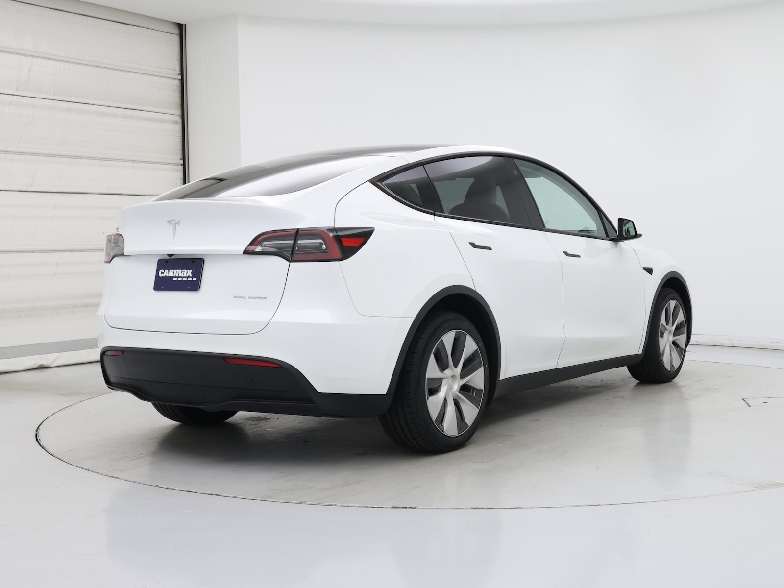 2023 Tesla Model Y Long Range - Photo 9
