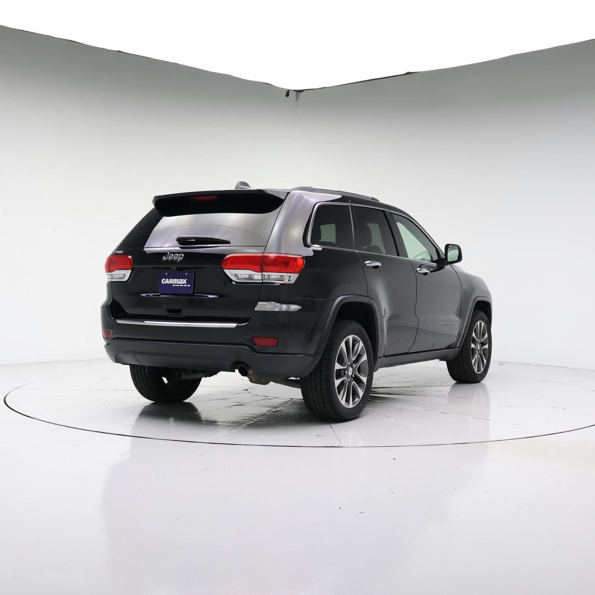 Thumbnail: 2018 Jeep Grand Cherokee - 8