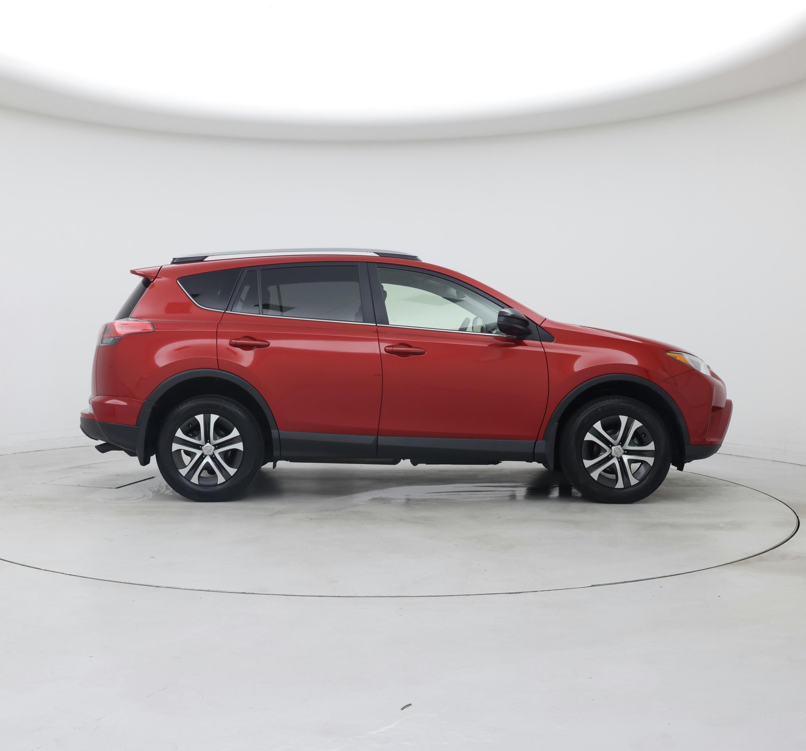 Thumbnail: 2017 Toyota RAV4 - 7