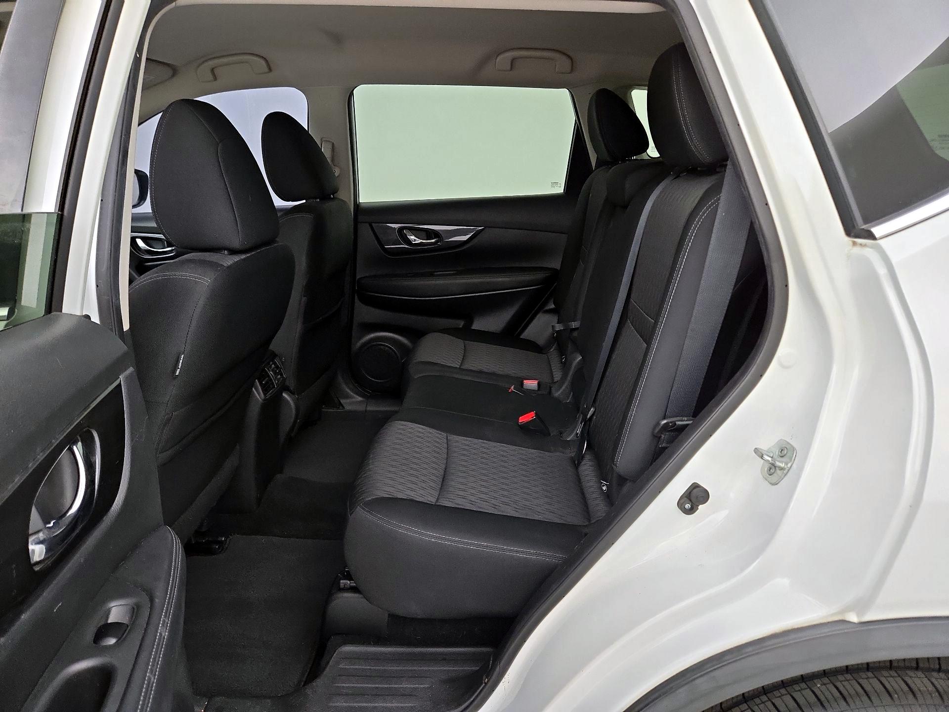 Thumbnail: 2018 Nissan Rogue - 19