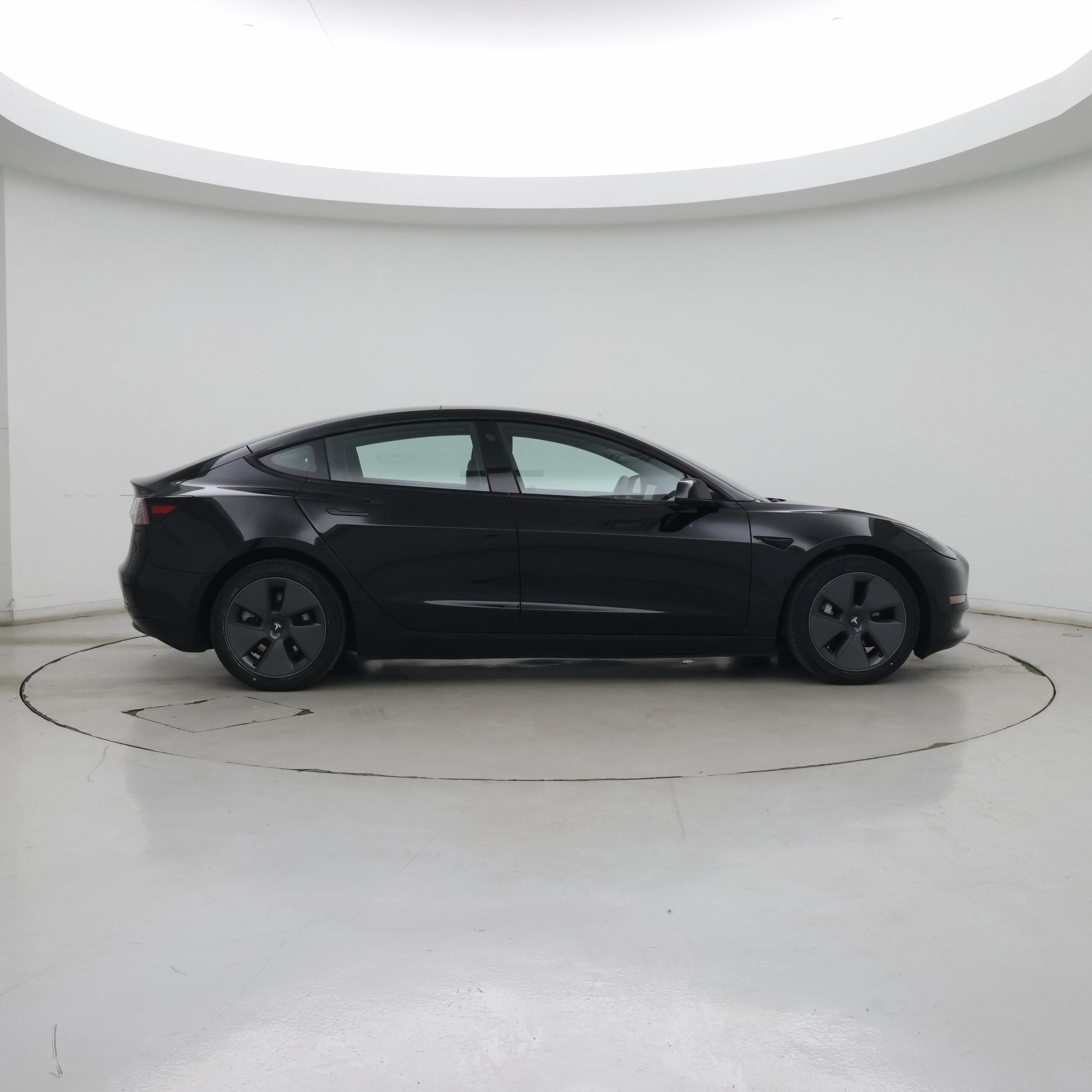 Thumbnail: 2022 Tesla Model 3 - 7