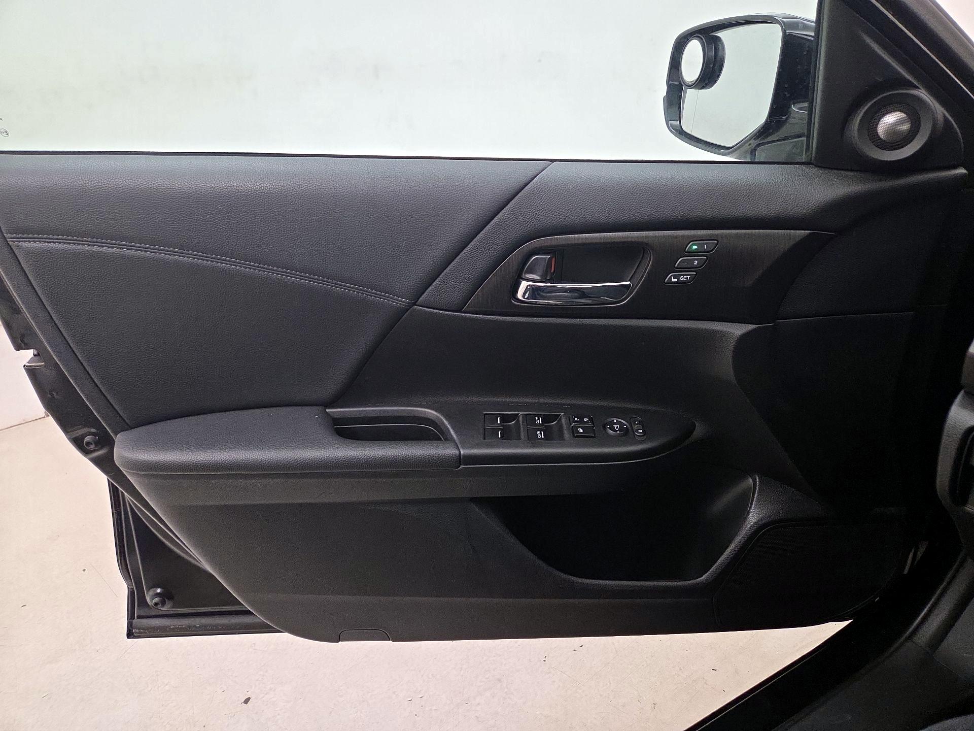 Thumbnail: 2014 Honda Accord - 12