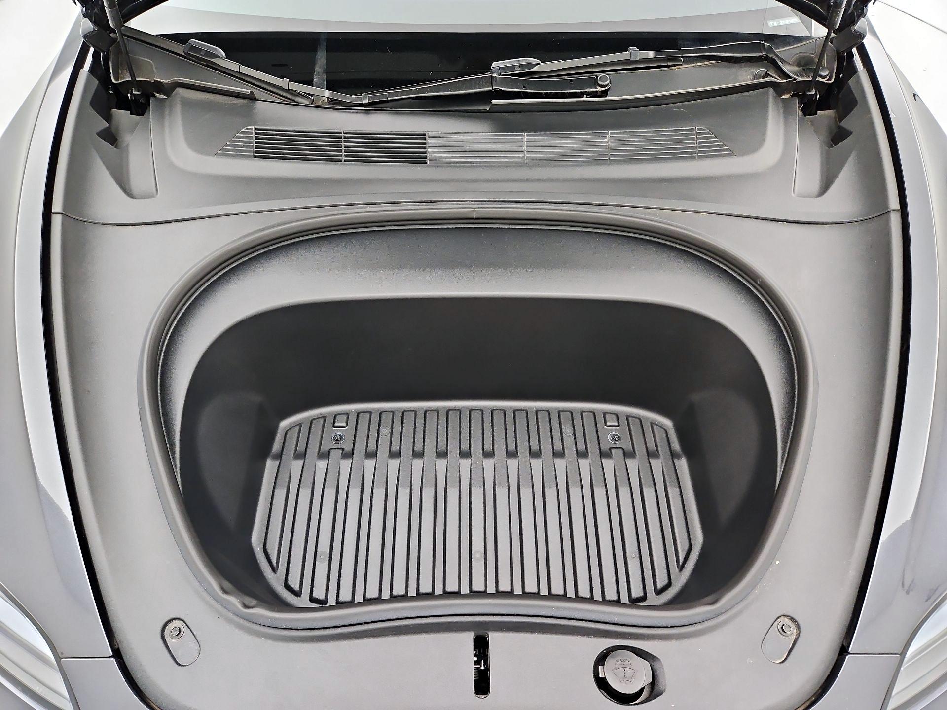 Thumbnail: 2025 Tesla Model 3 - 20