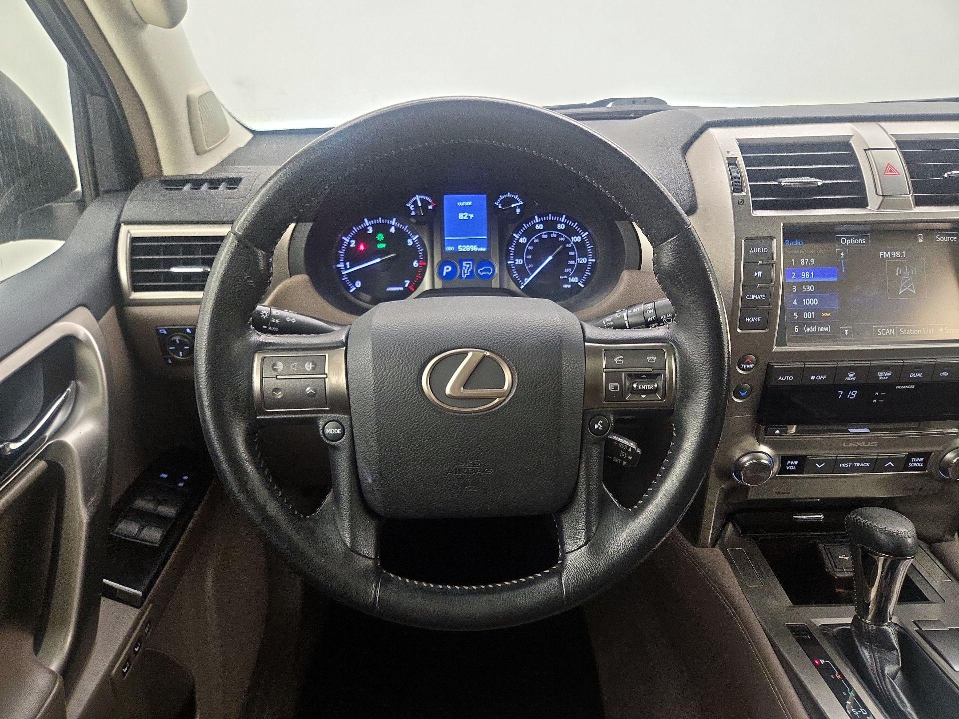 Thumbnail: 2019 Lexus GX - 10
