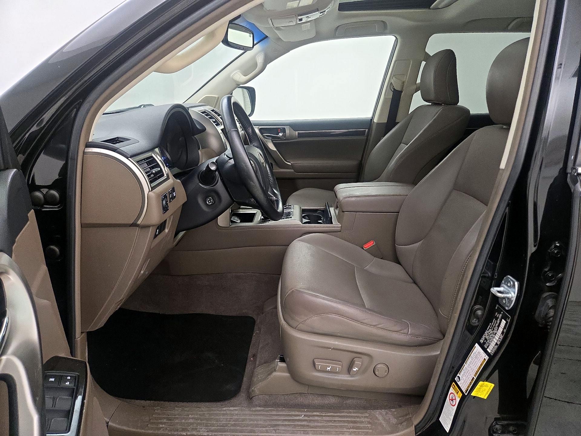 Thumbnail: 2019 Lexus GX - 11