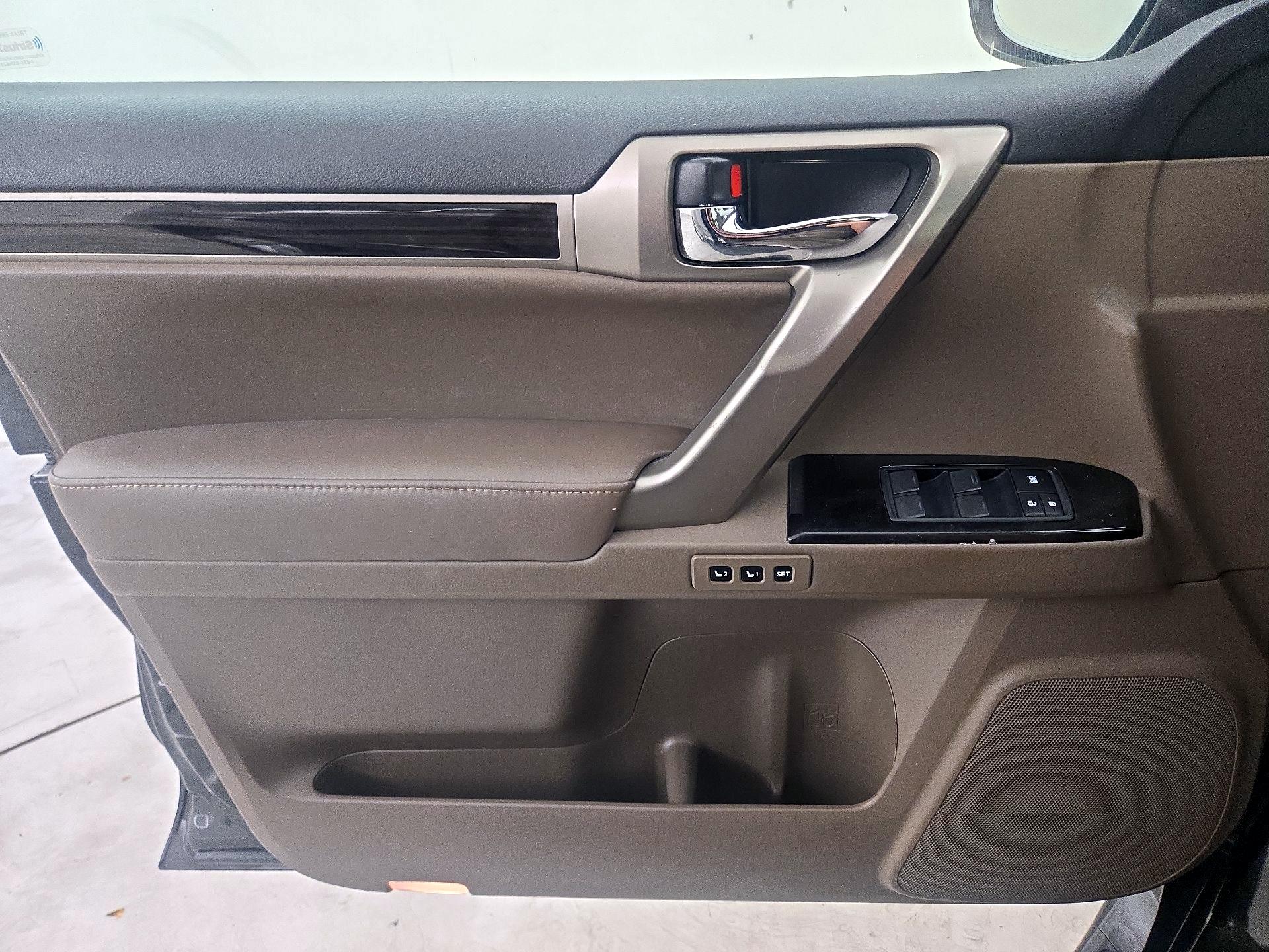 Thumbnail: 2019 Lexus GX - 12