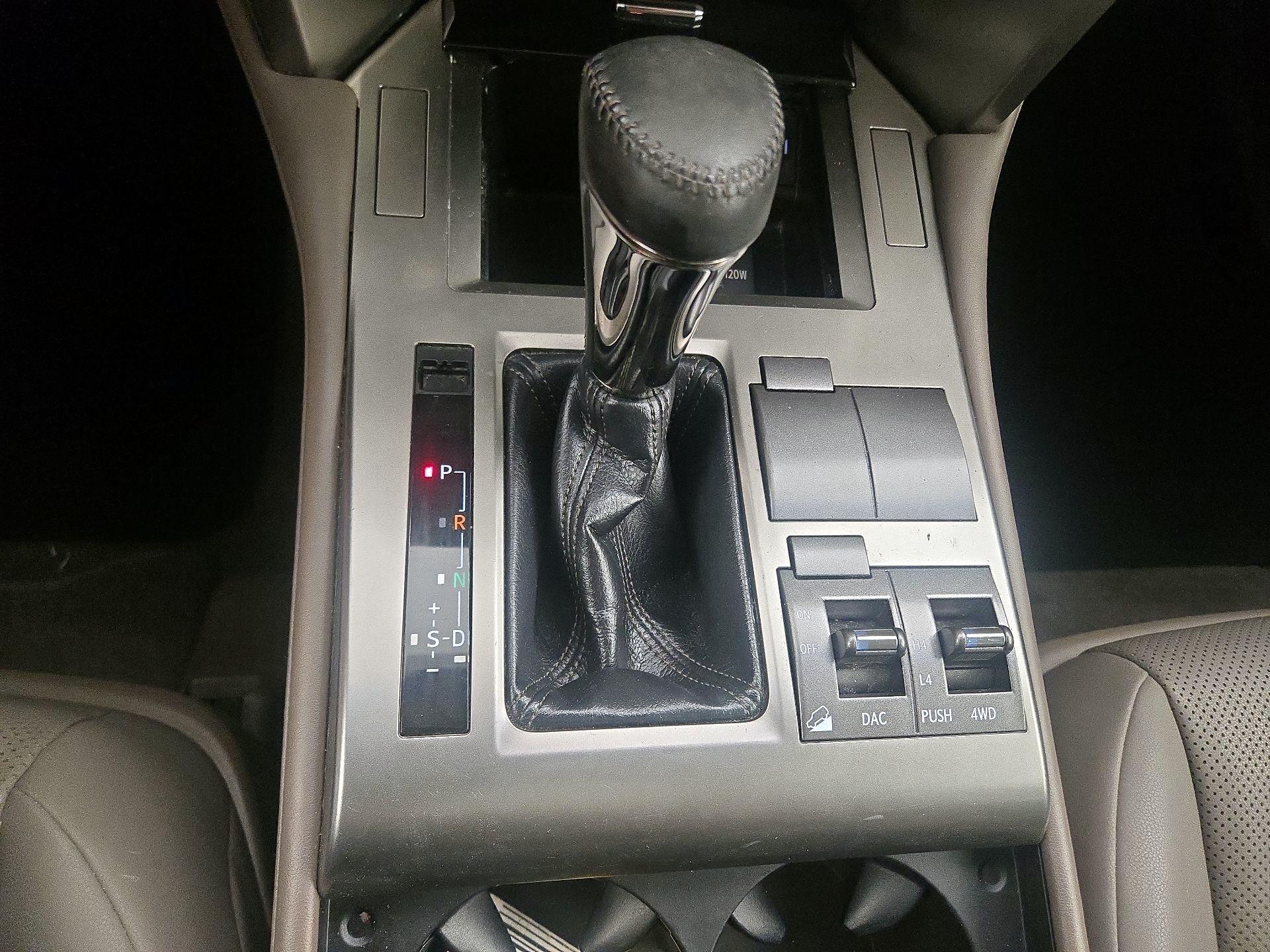 Thumbnail: 2019 Lexus GX - 17