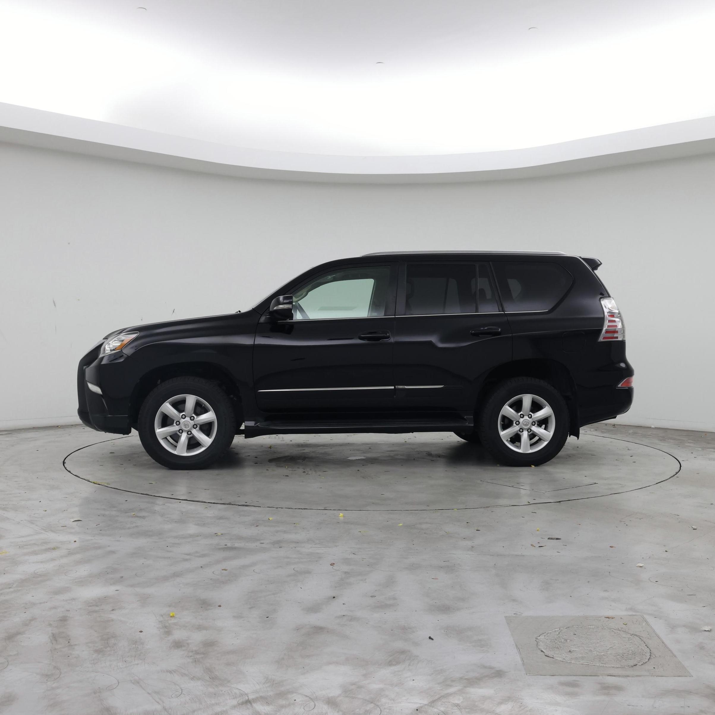 Thumbnail: 2019 Lexus GX - 3