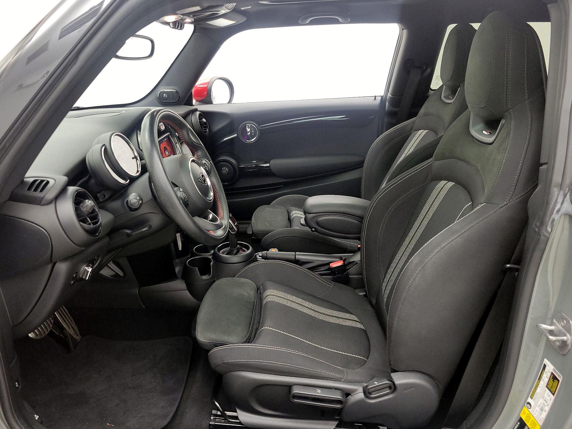 Thumbnail: 2020 MINI Cooper Hardtop - 11