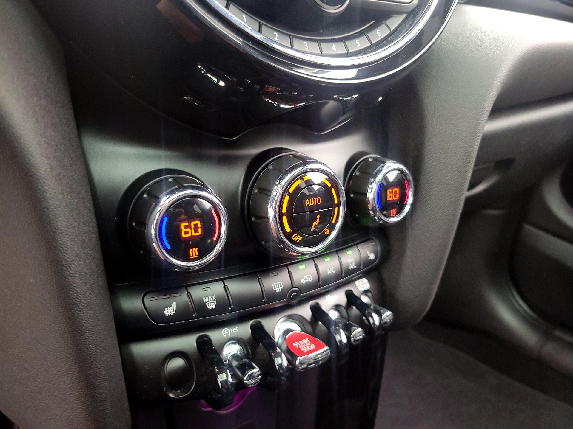 Thumbnail: 2020 MINI Cooper Hardtop - 15