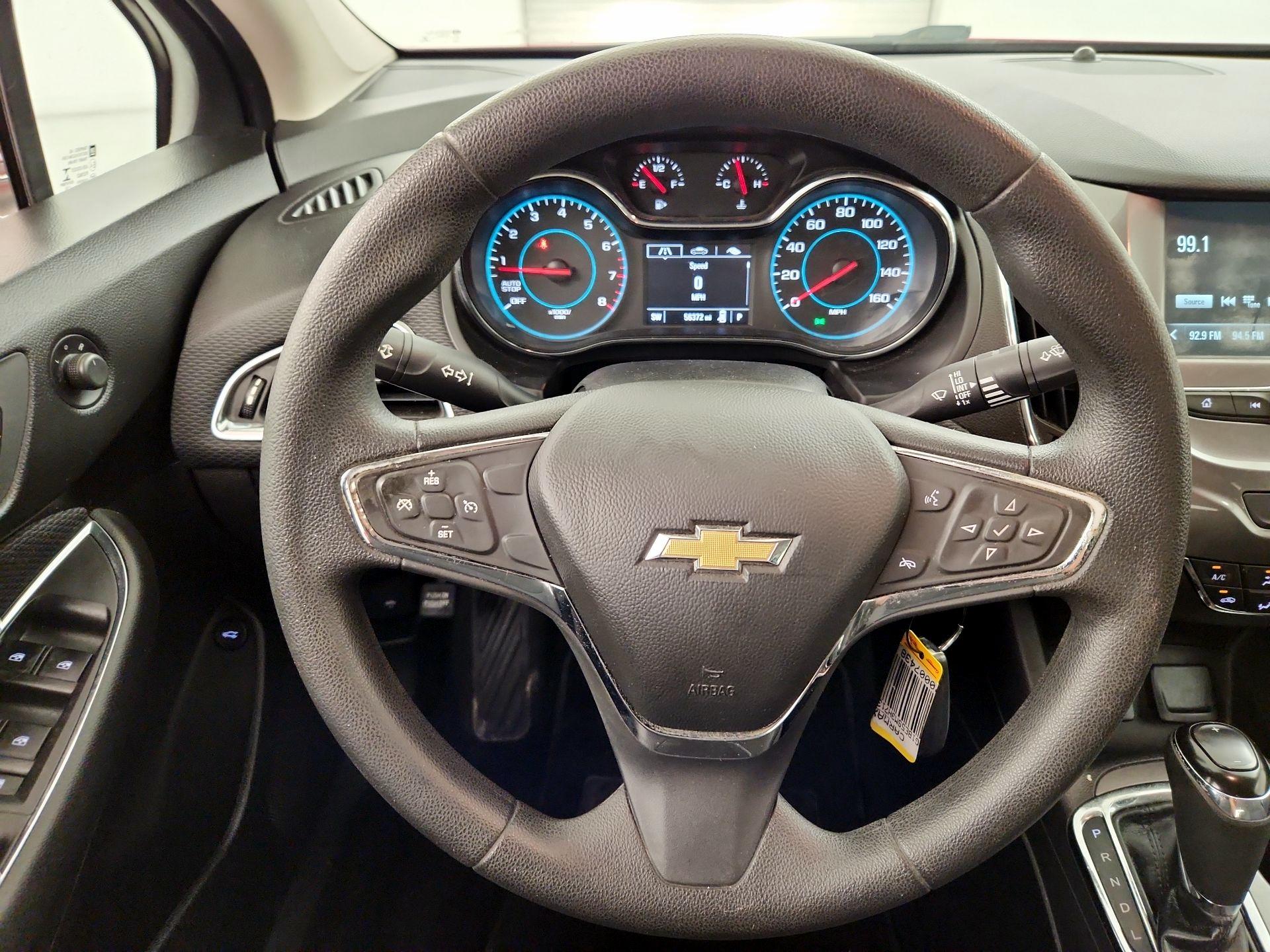 Thumbnail: 2017 Chevrolet Cruze - 10