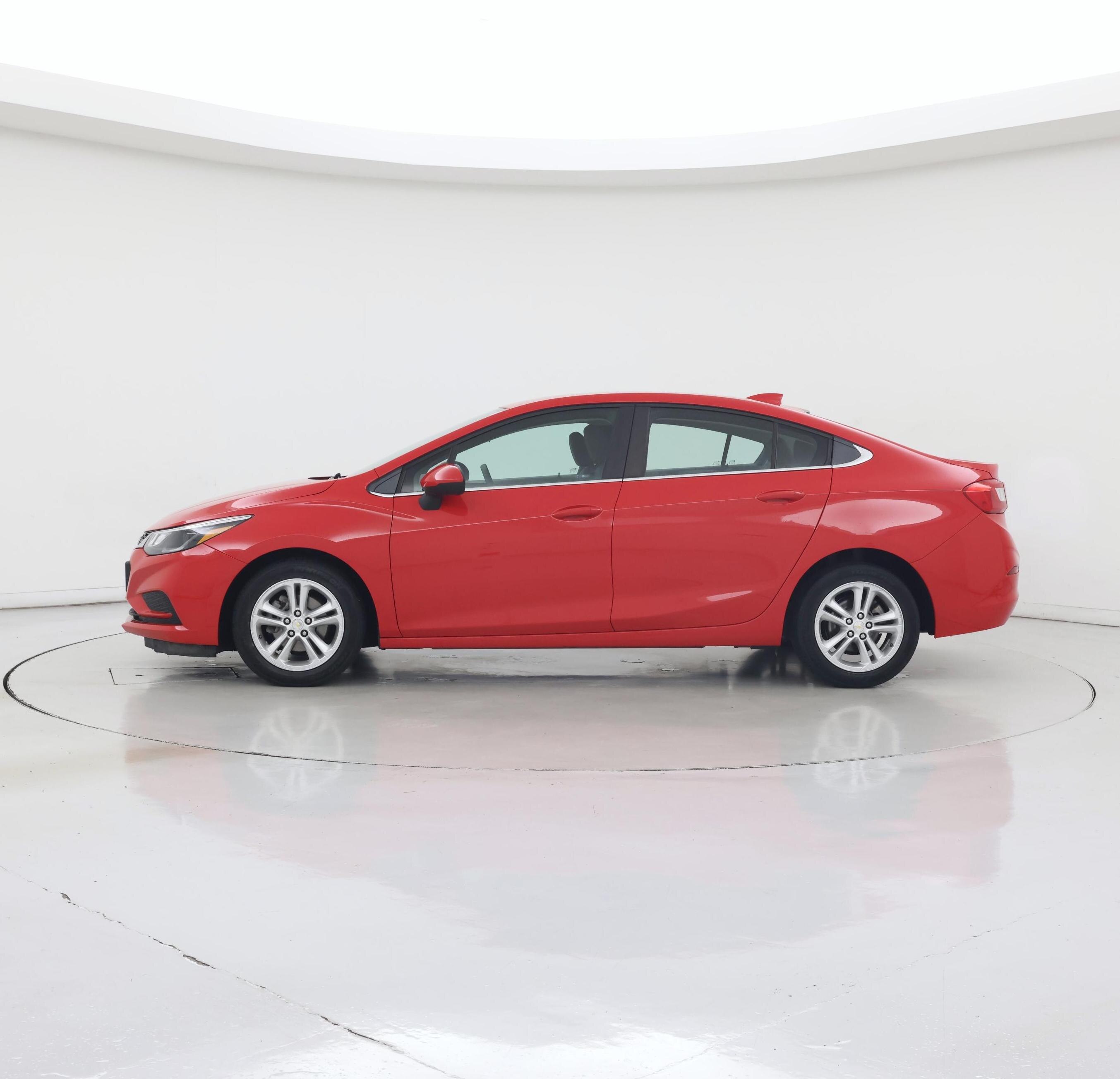 Thumbnail: 2017 Chevrolet Cruze - 3