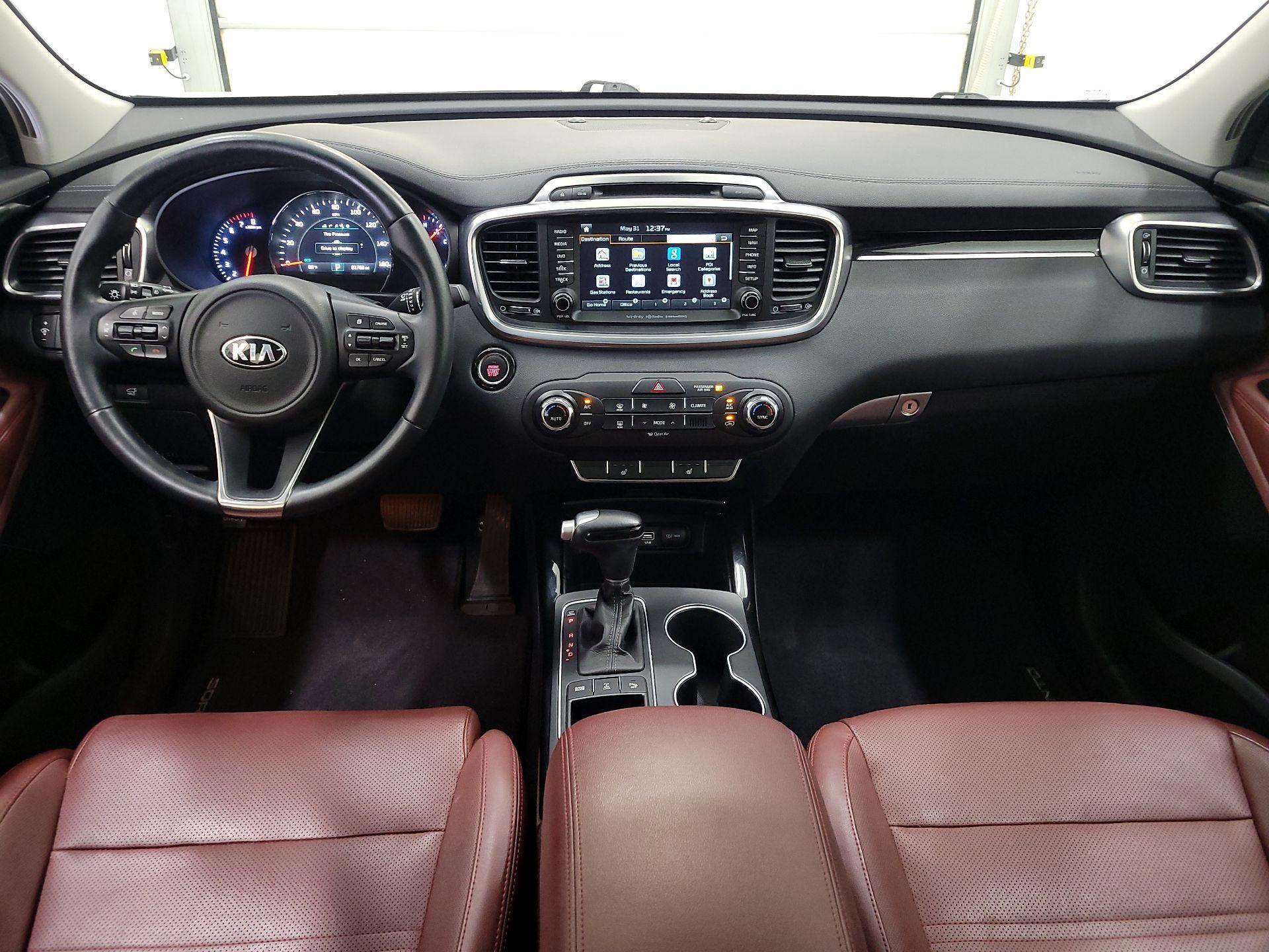 Thumbnail: 2017 Kia Sorento - 9