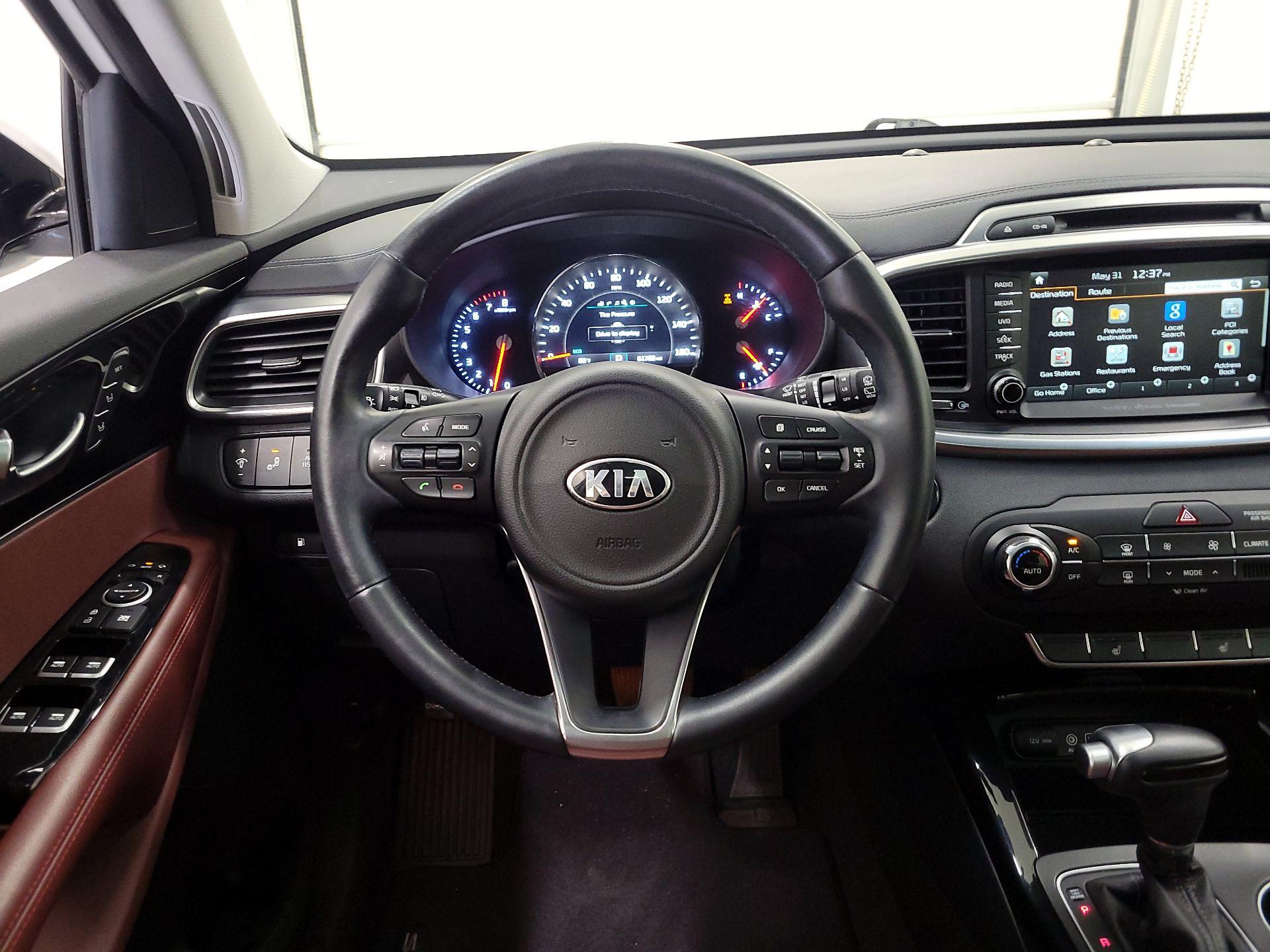 Thumbnail: 2017 Kia Sorento - 10