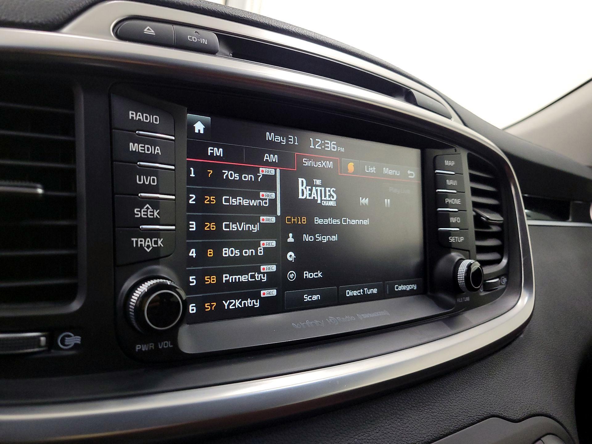 Thumbnail: 2017 Kia Sorento - 16