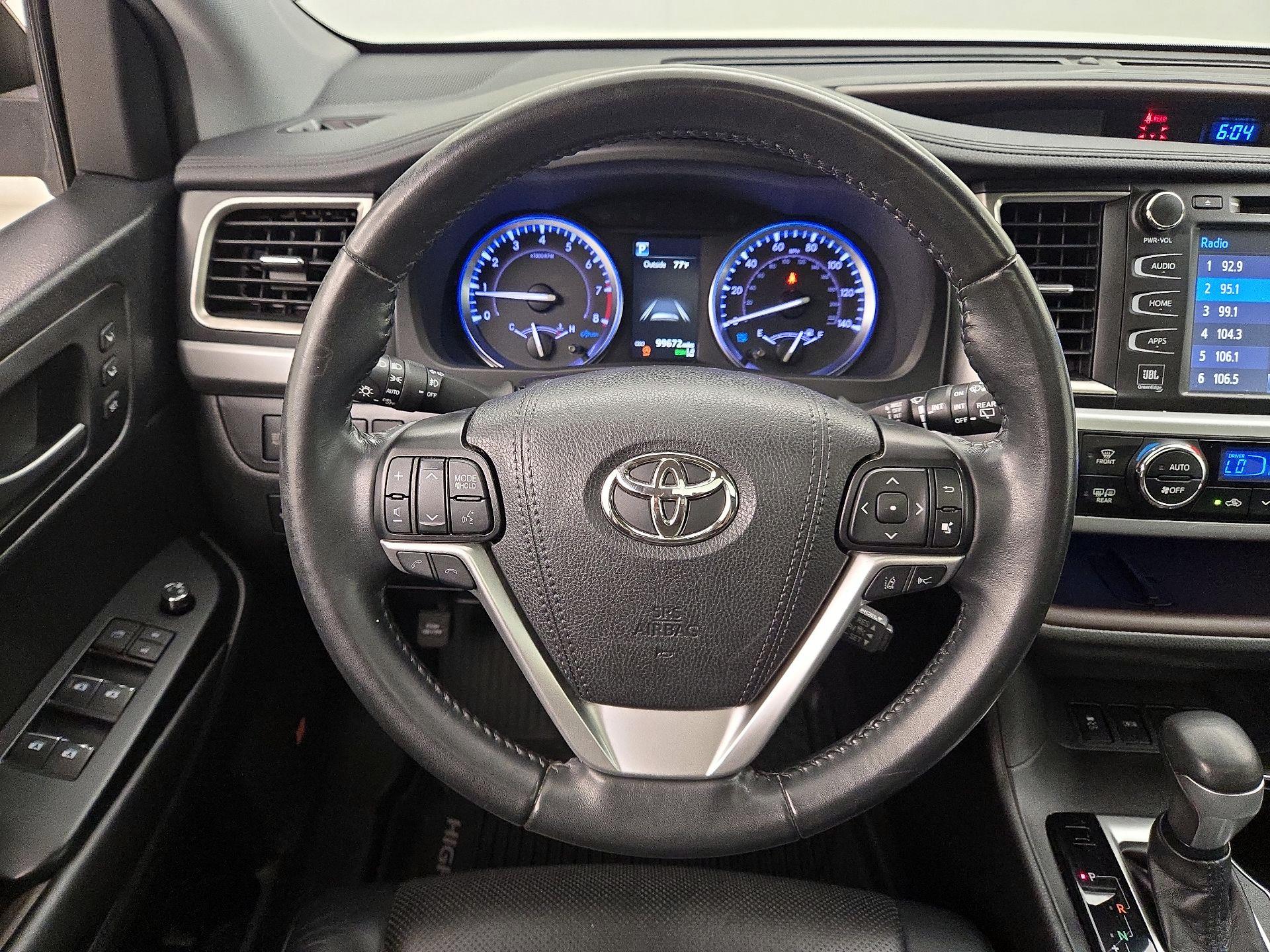 Thumbnail: 2019 Toyota Highlander - 10