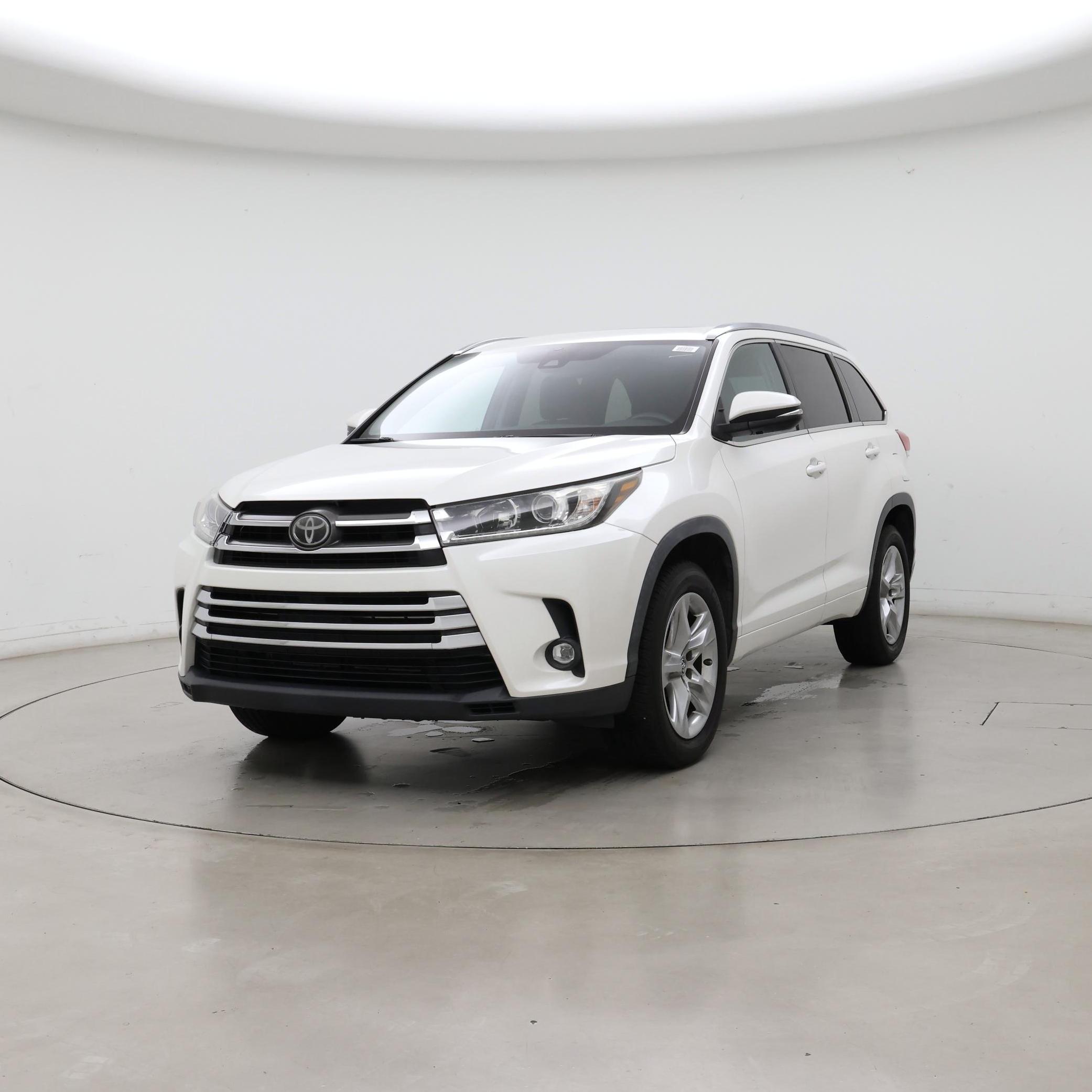 Thumbnail: 2019 Toyota Highlander - 4