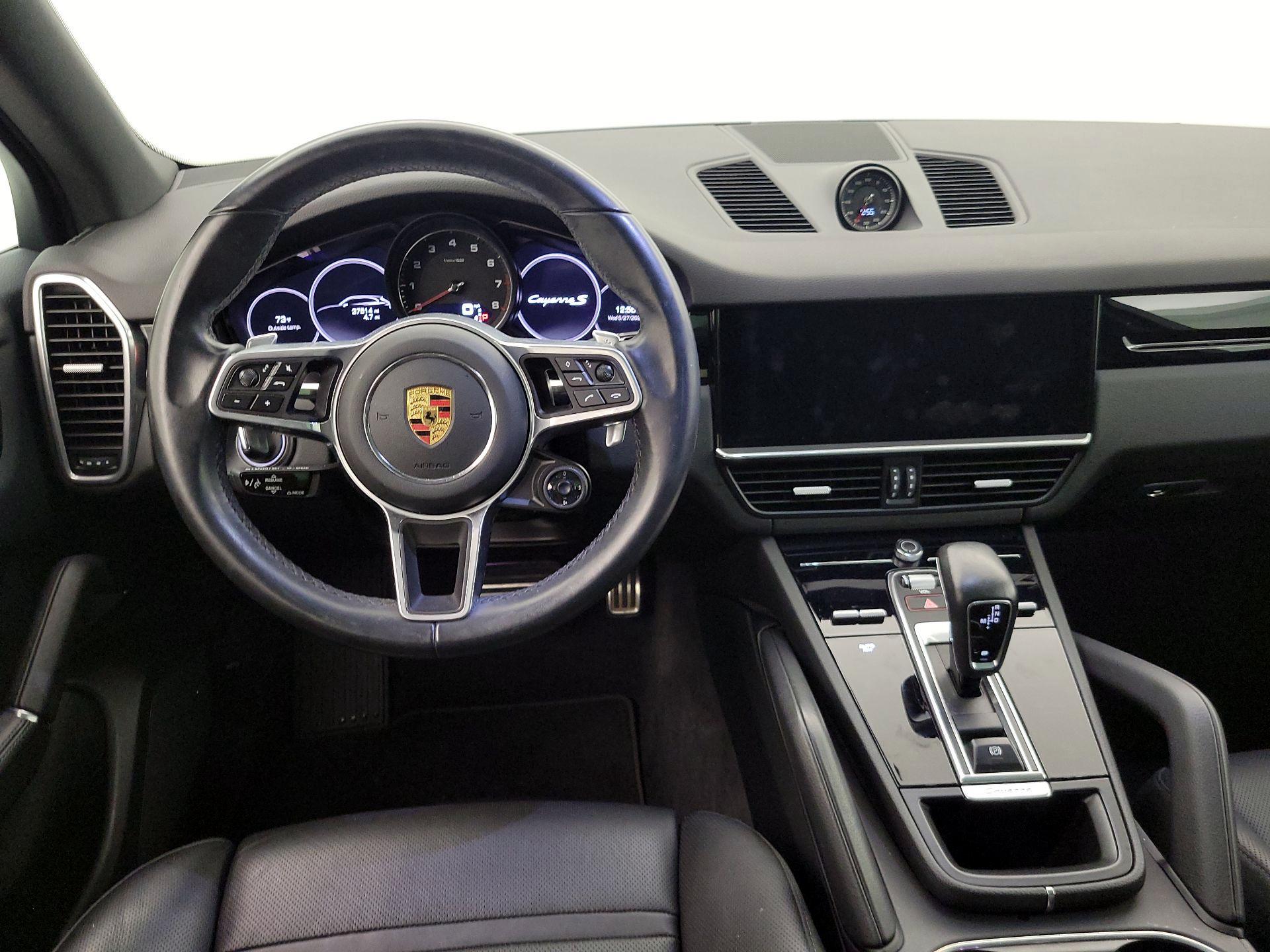 Thumbnail: 2021 Porsche Cayenne - 10