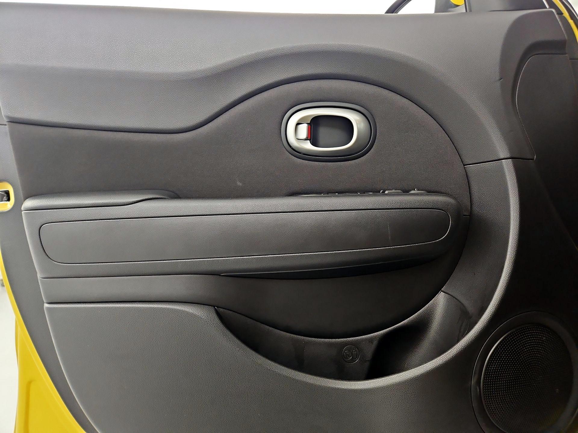 Thumbnail: 2015 Kia Soul - 10