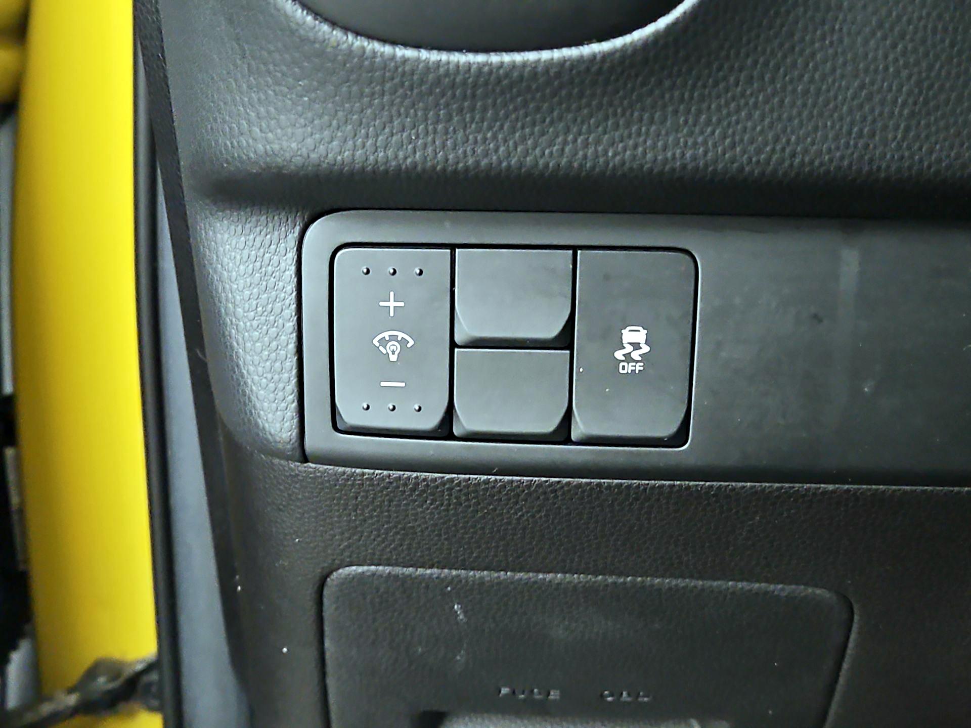 Thumbnail: 2015 Kia Soul - 11