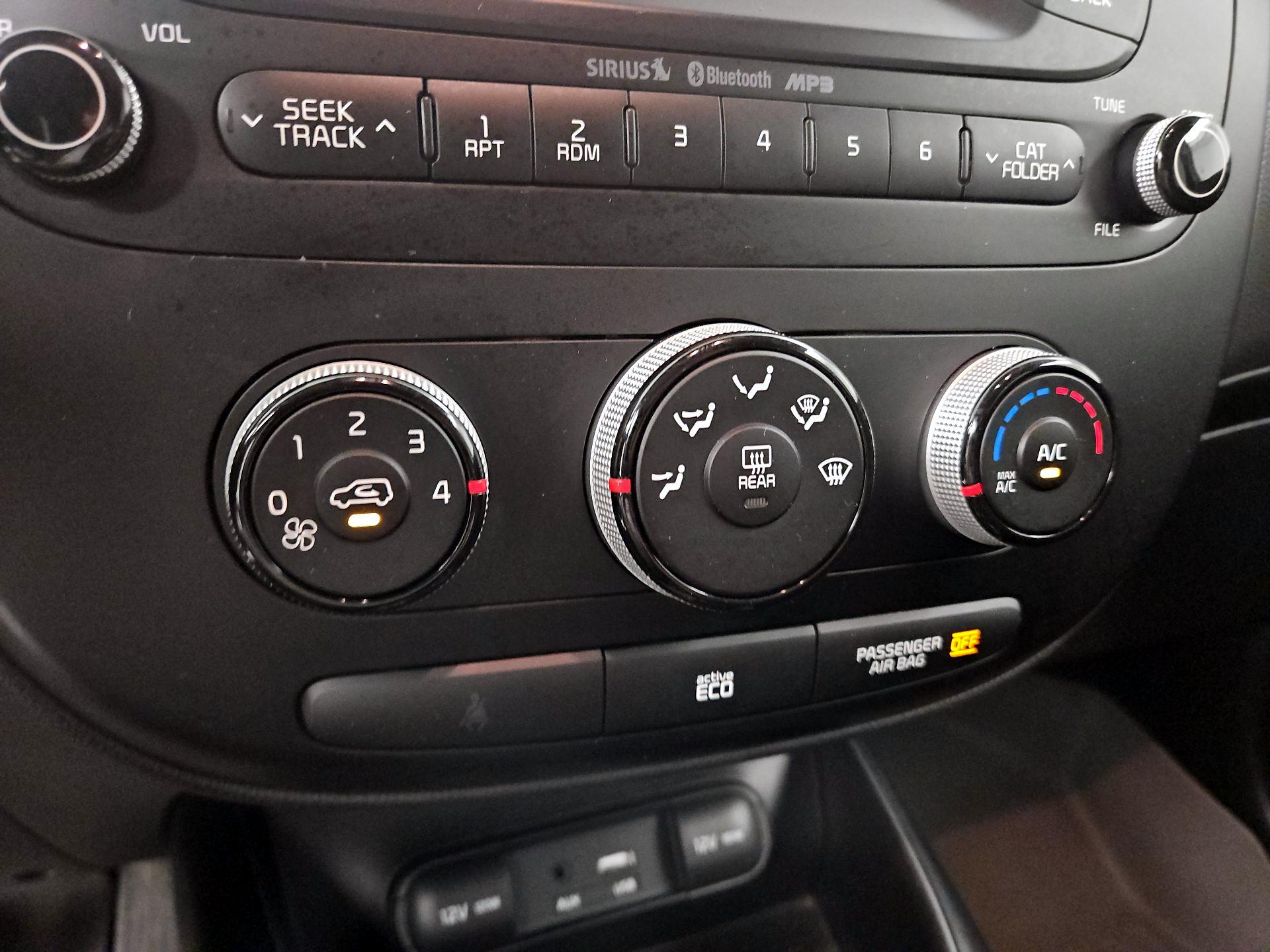 Thumbnail: 2015 Kia Soul - 13