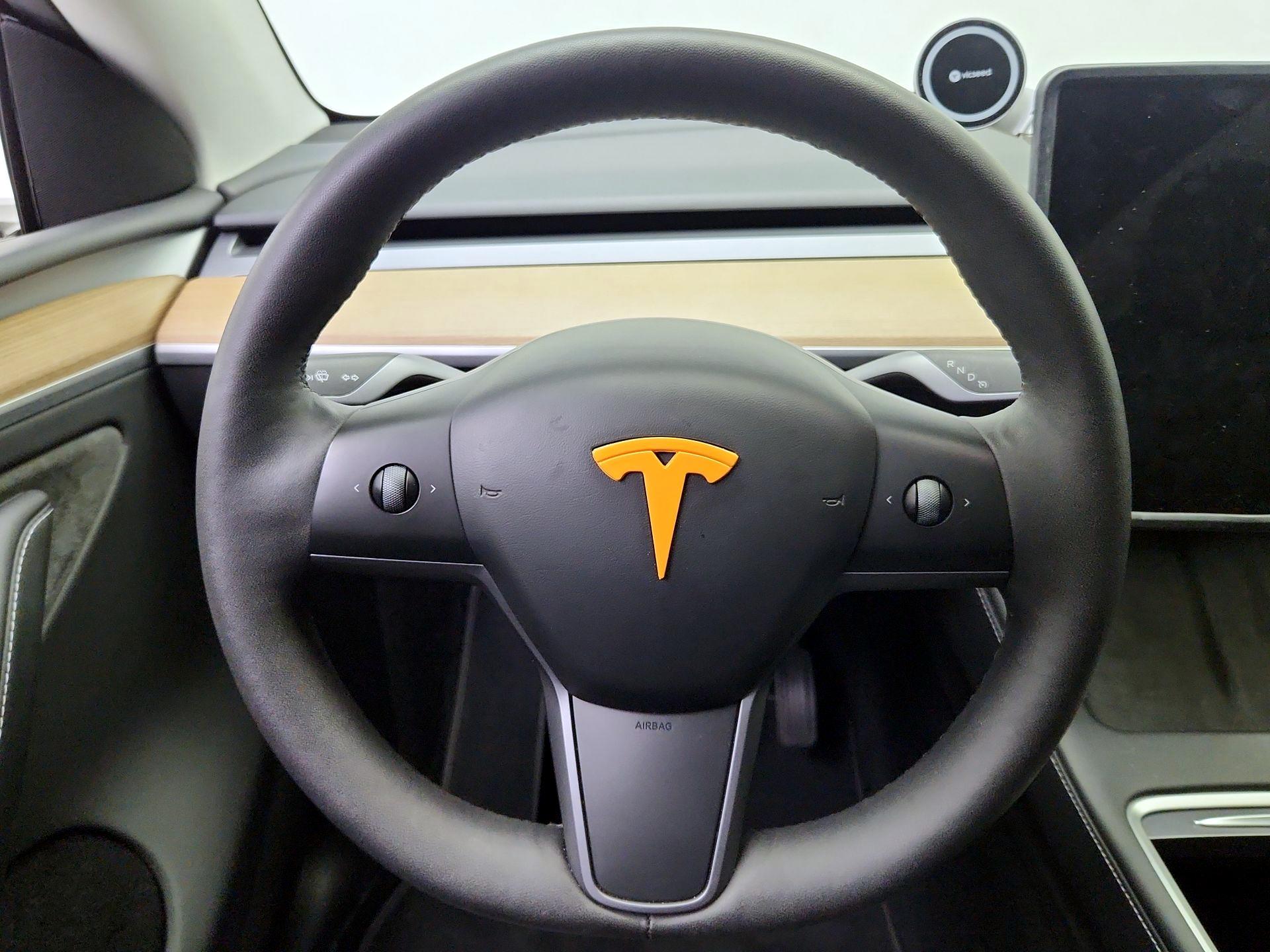 Thumbnail: 2023 Tesla Model Y - 10