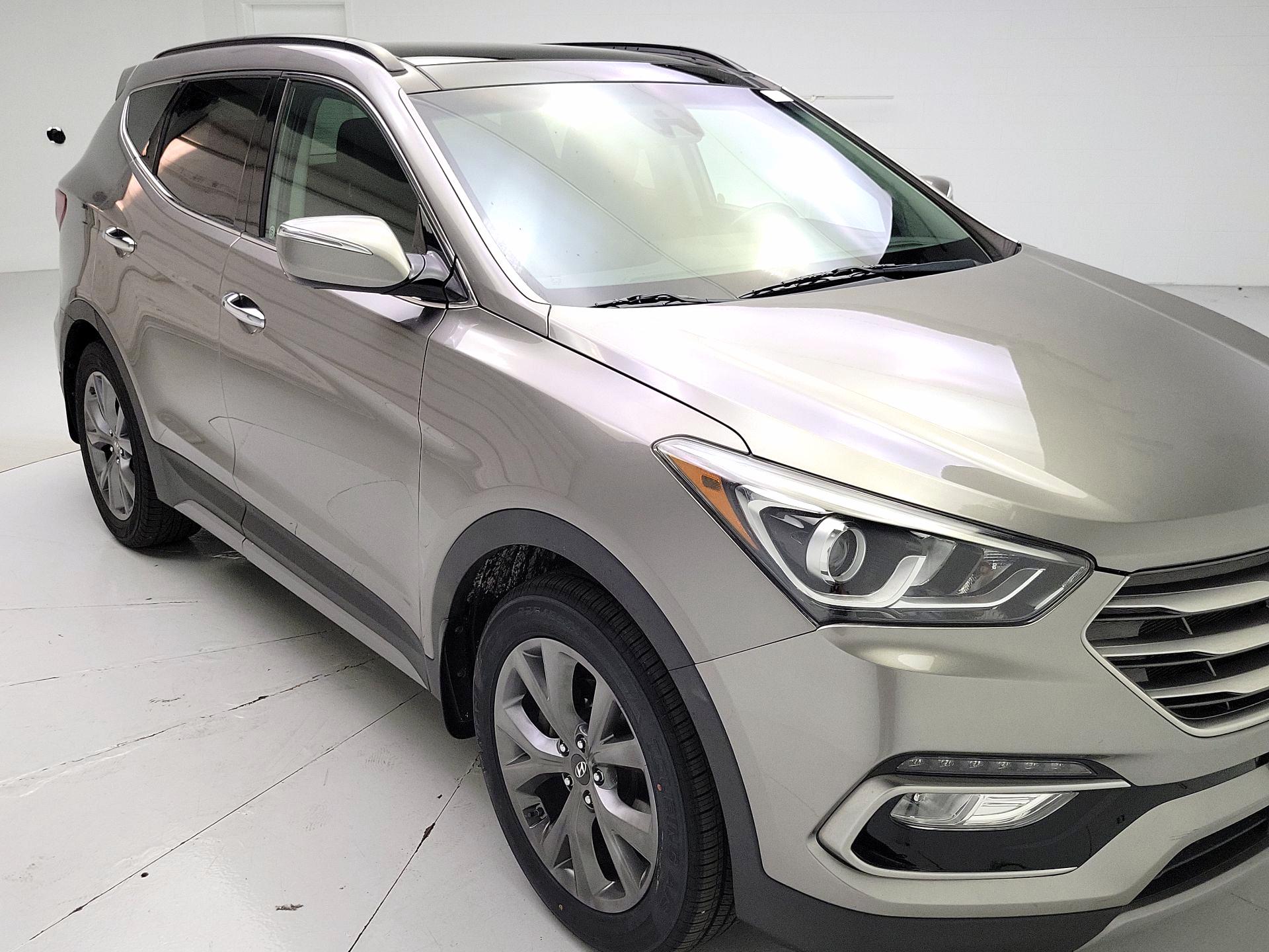 Thumbnail: 2017 Hyundai Santa Fe - 1