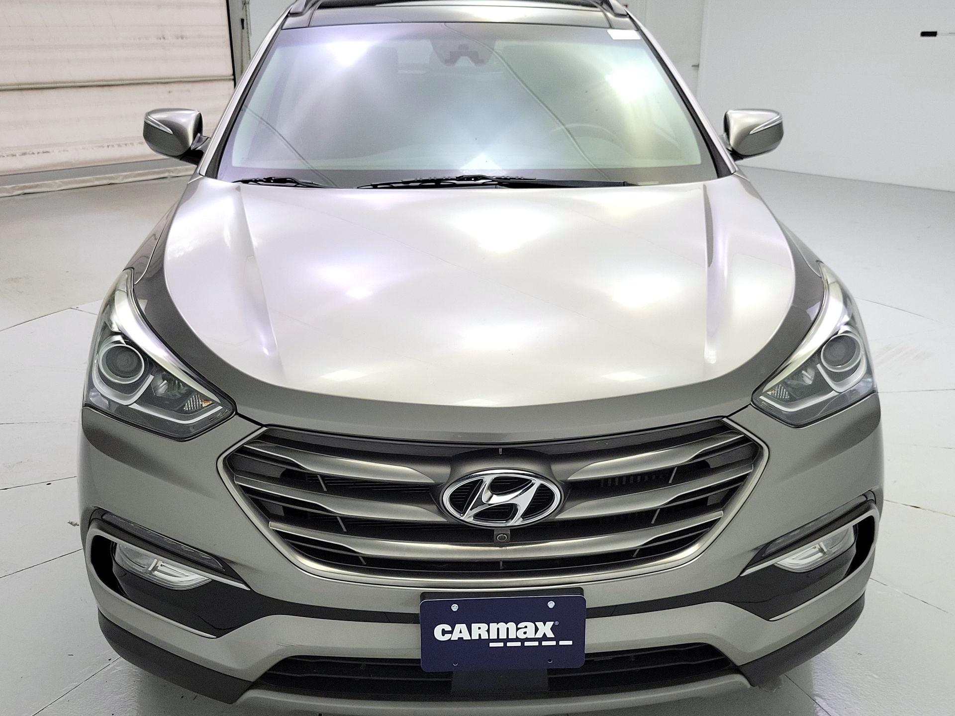 Thumbnail: 2017 Hyundai Santa Fe - 2
