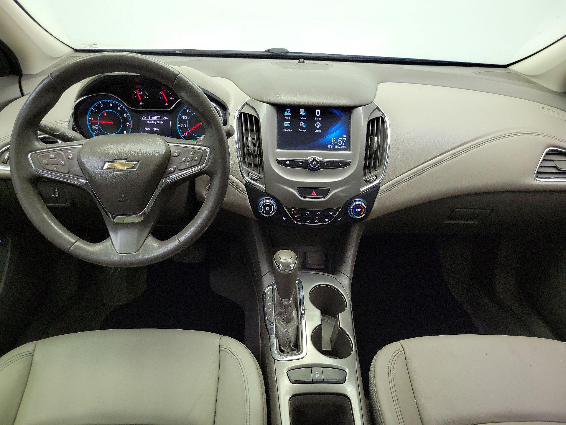 Thumbnail: 2018 Chevrolet Cruze - 9