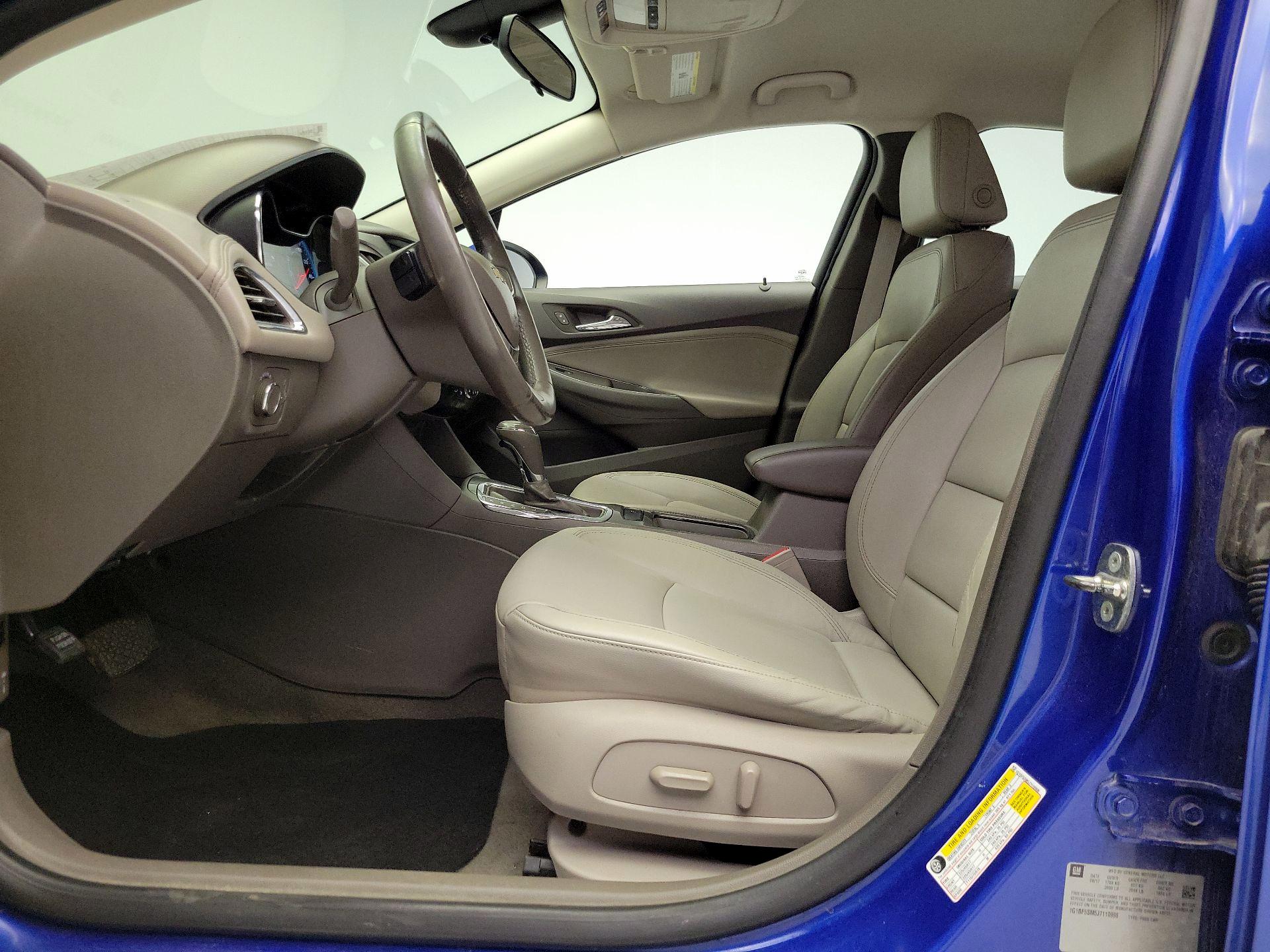 Thumbnail: 2018 Chevrolet Cruze - 11