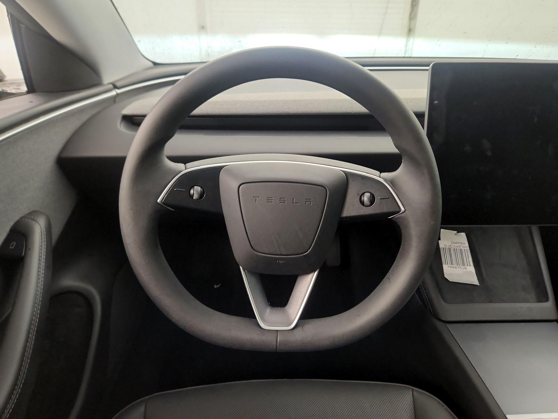 Thumbnail: 2024 Tesla Model 3 - 10