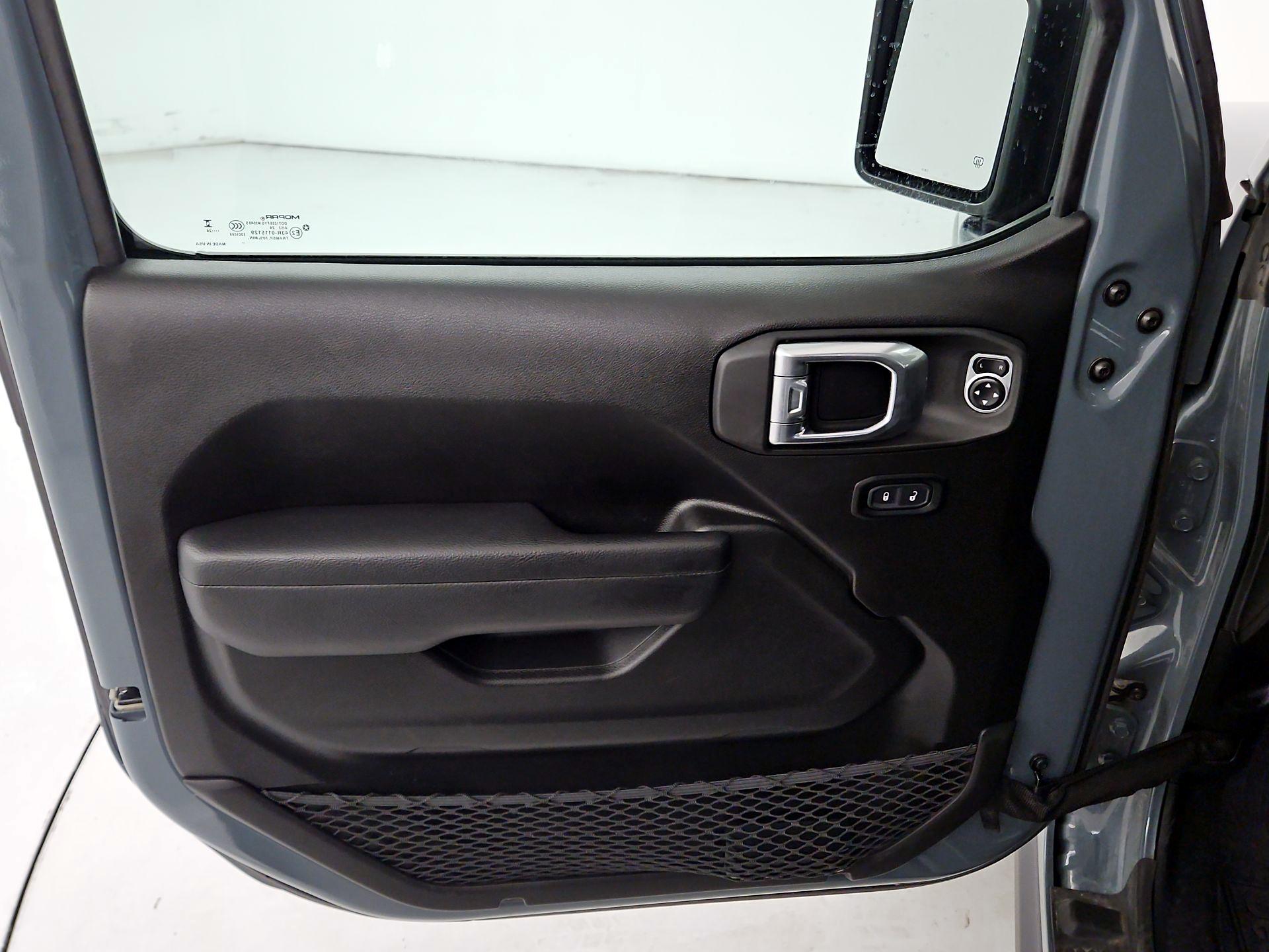 Thumbnail: 2024 Jeep Gladiator - 10