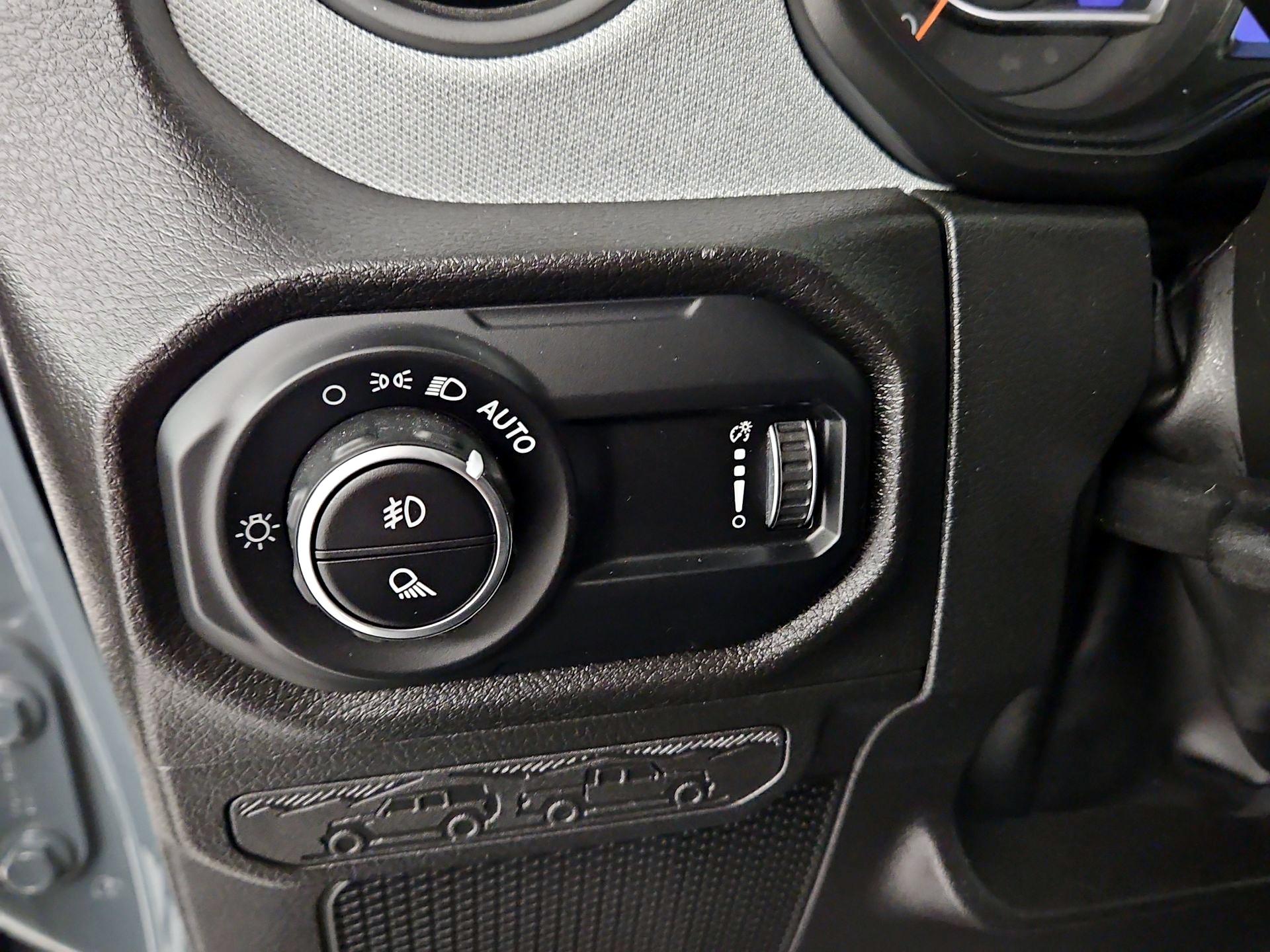 Thumbnail: 2024 Jeep Gladiator - 11
