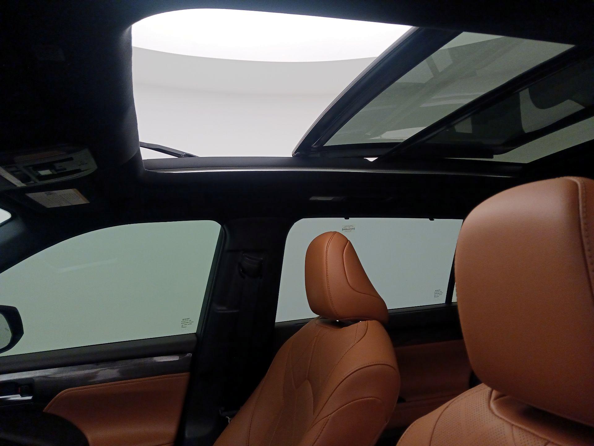 Thumbnail: 2020 Toyota Highlander - 20