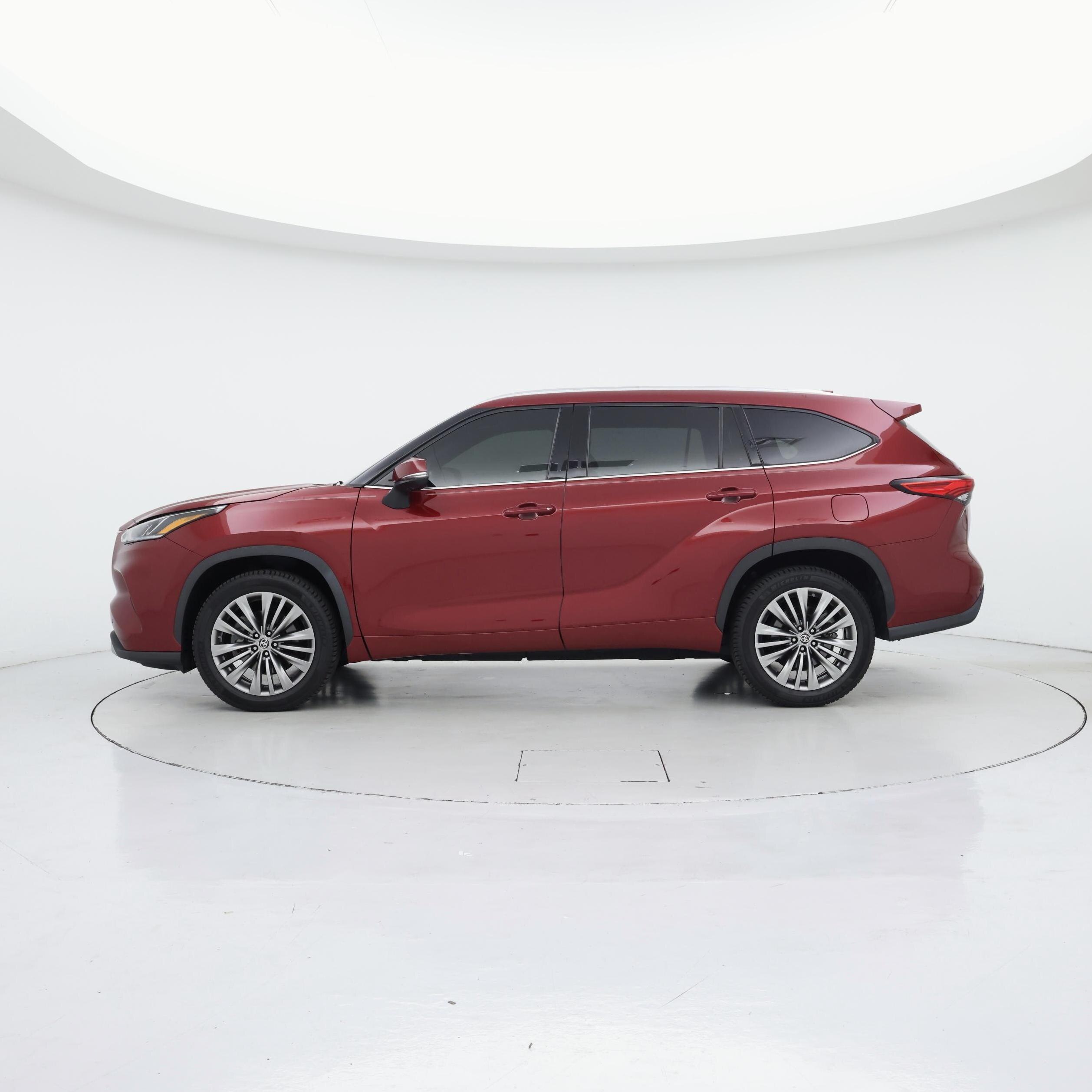 Thumbnail: 2020 Toyota Highlander - 3
