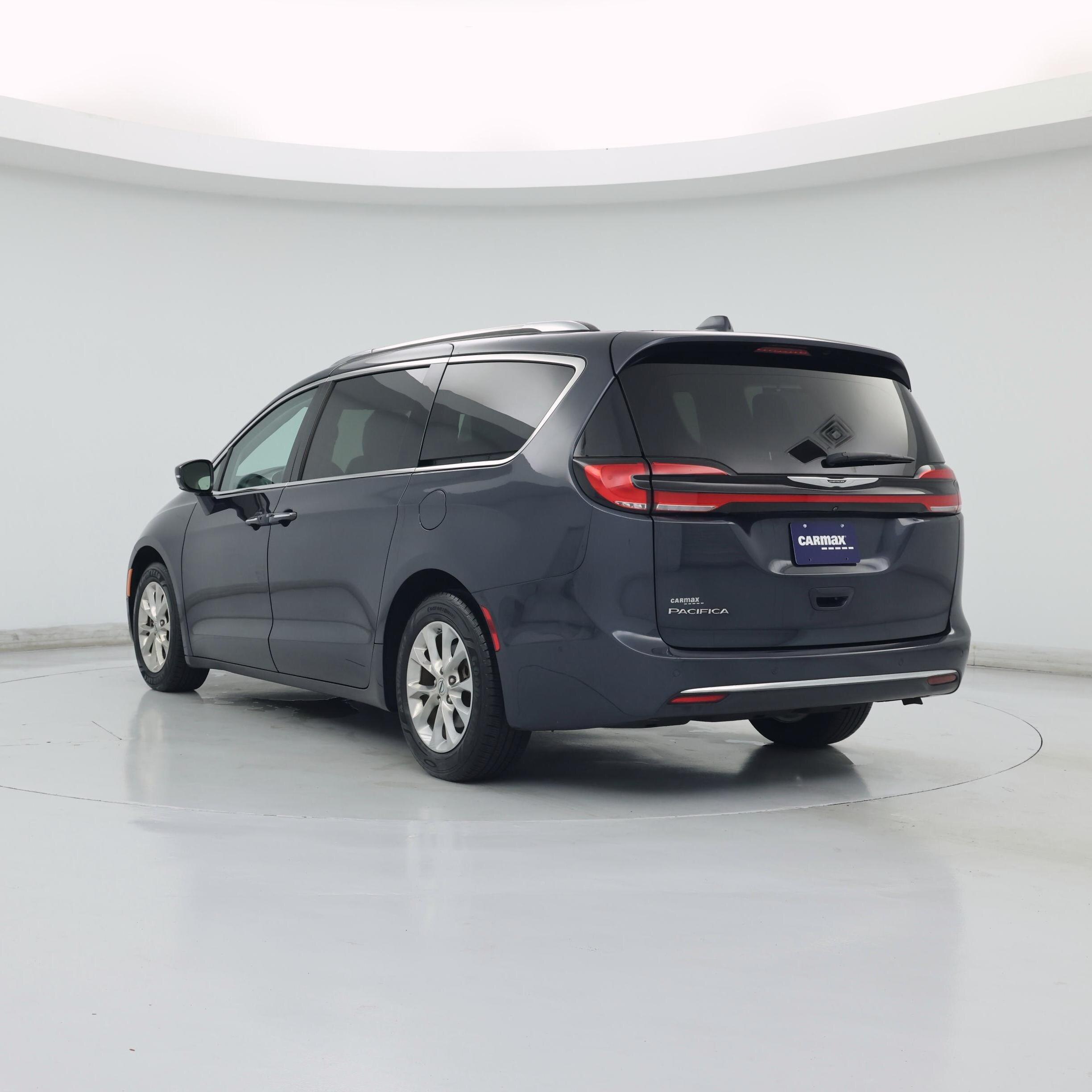 Thumbnail: 2021 Chrysler Pacifica - 2