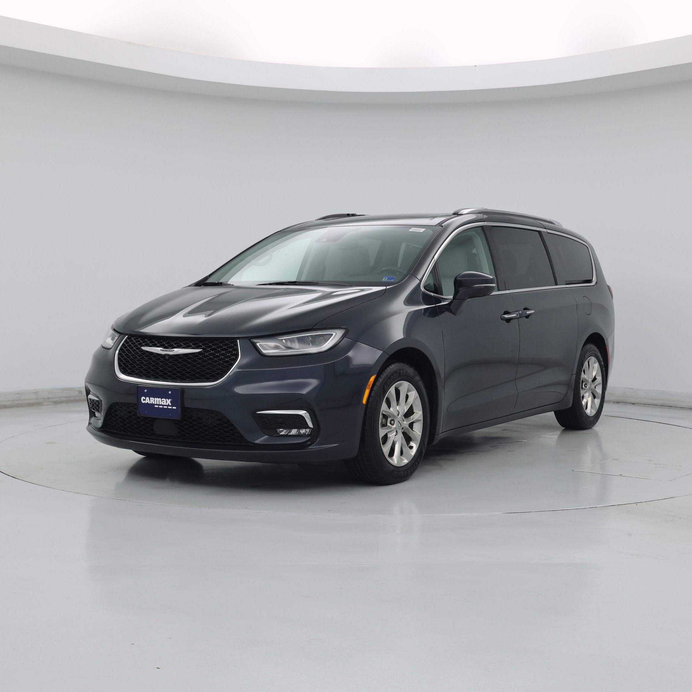 Thumbnail: 2021 Chrysler Pacifica - 4