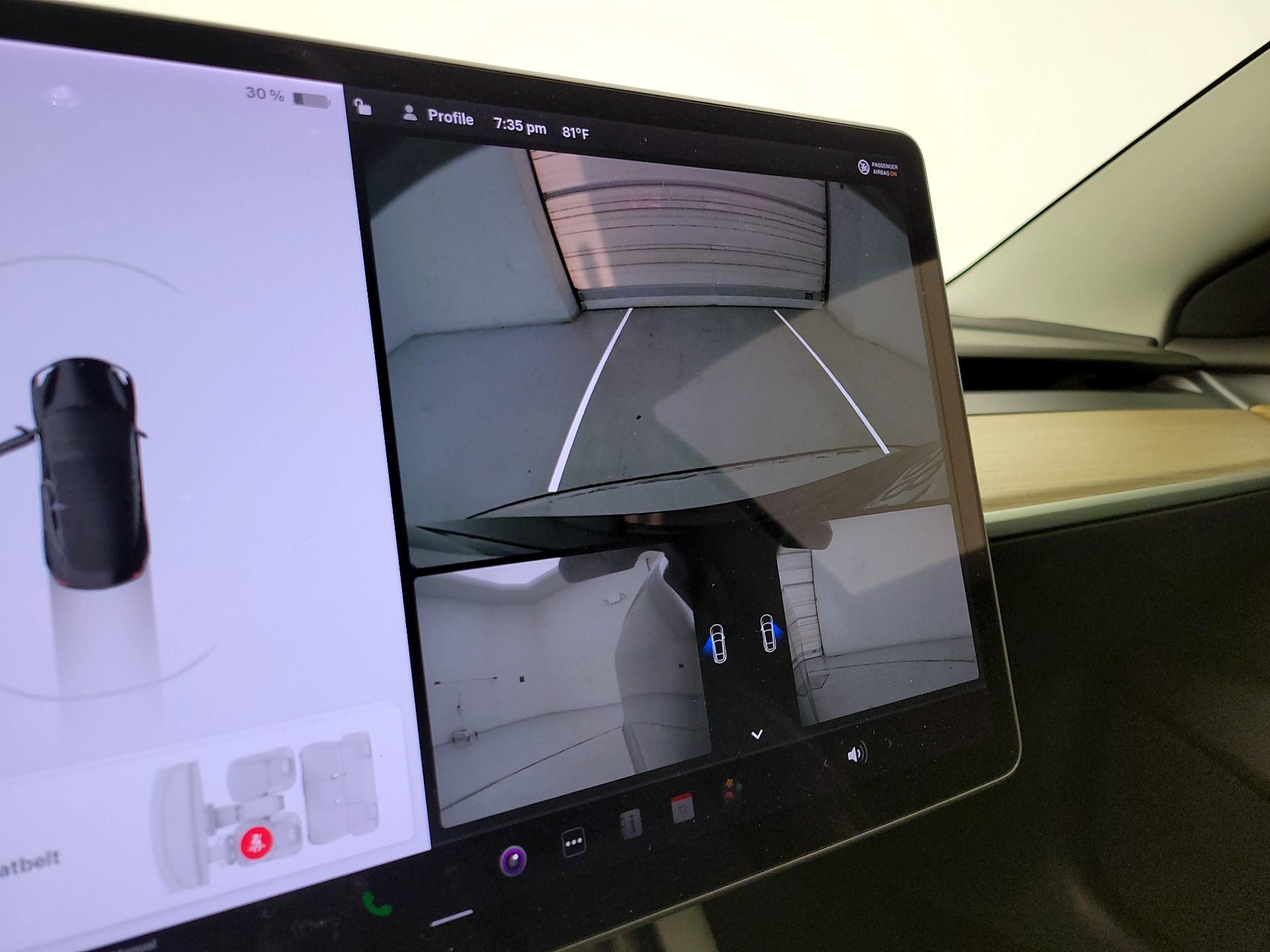 Thumbnail: 2022 Tesla Model 3 - 14