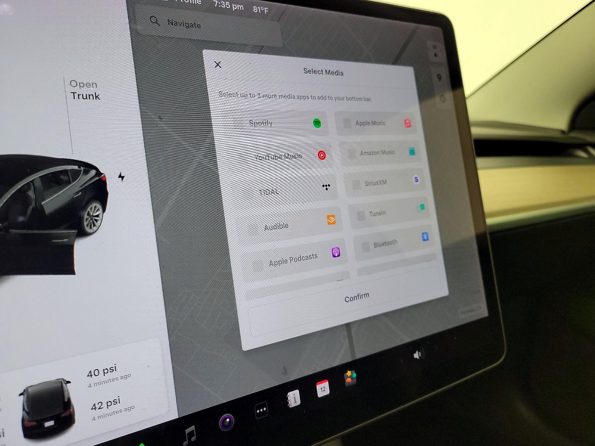 Thumbnail: 2022 Tesla Model 3 - 15