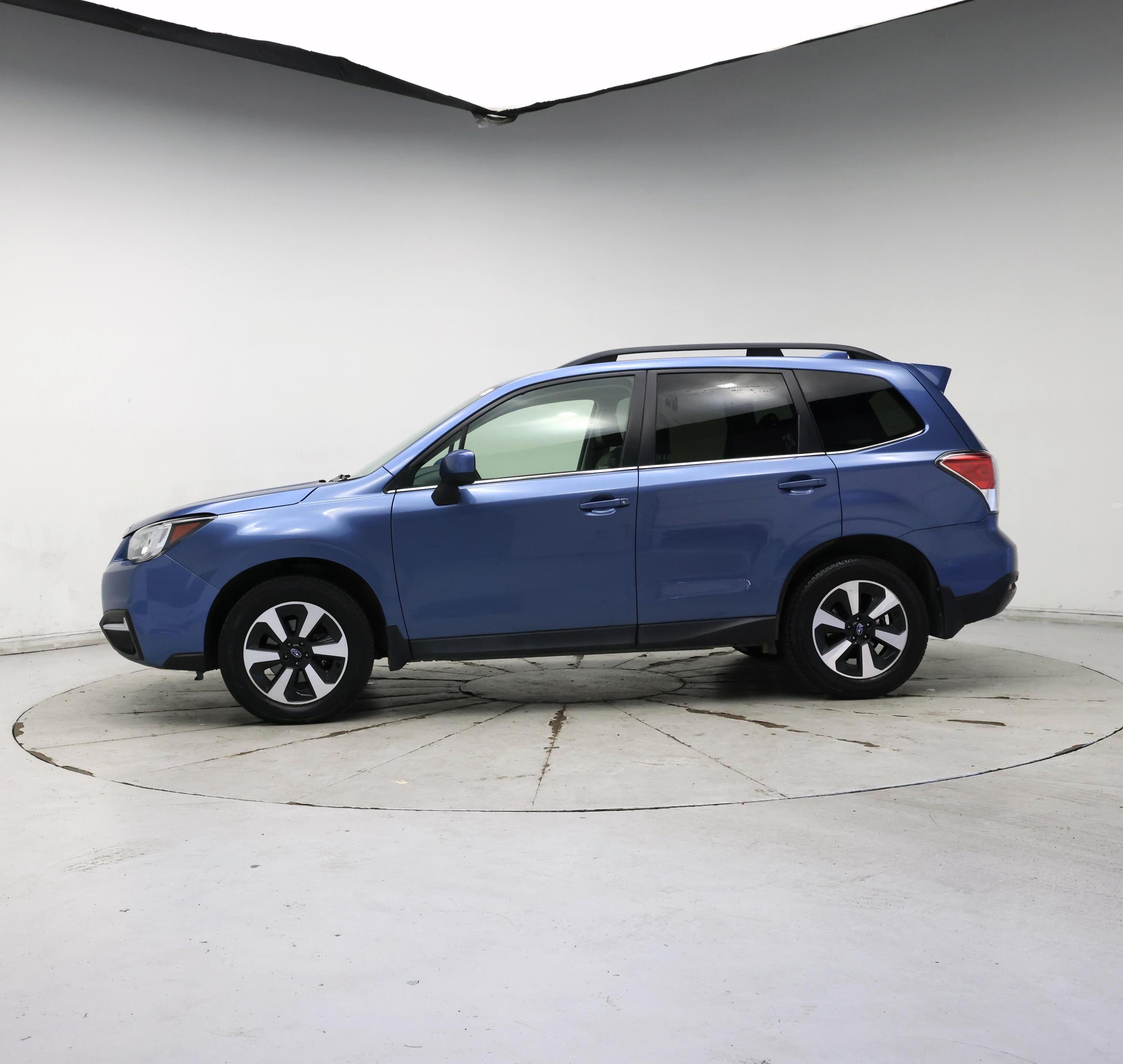 Thumbnail: 2017 Subaru Forester - 3
