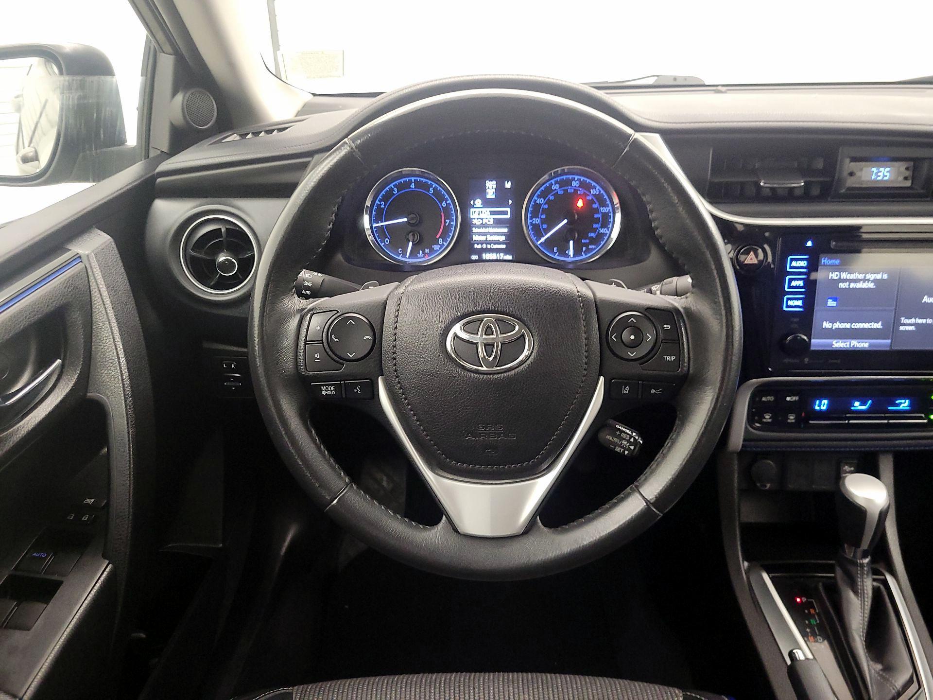 Thumbnail: 2017 Toyota Corolla - 10